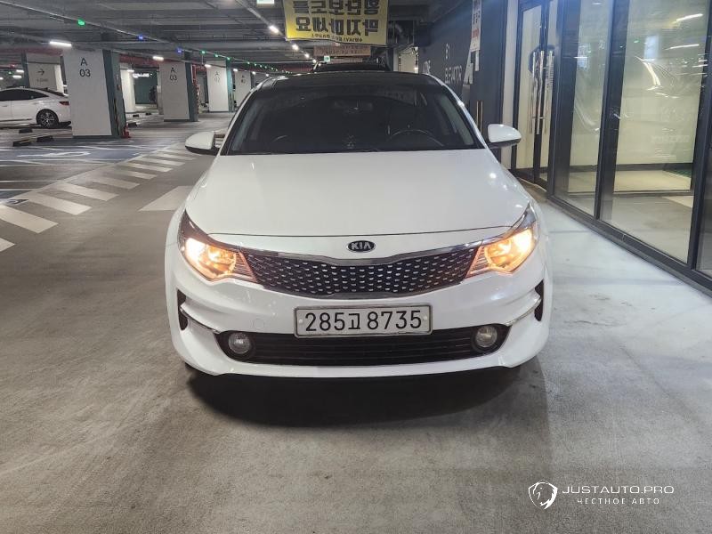 Автомобиль Kia K5