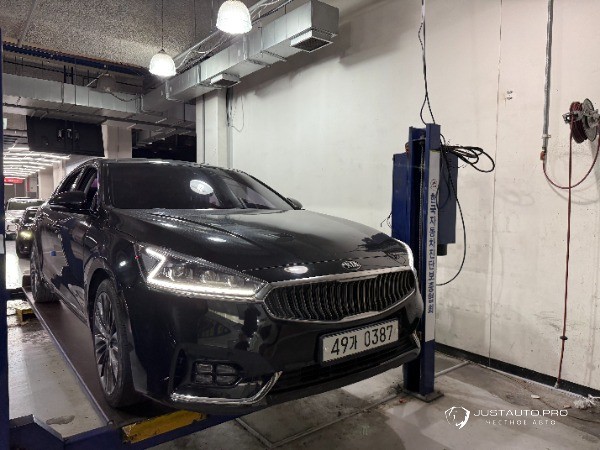 Автомобиль Kia K7