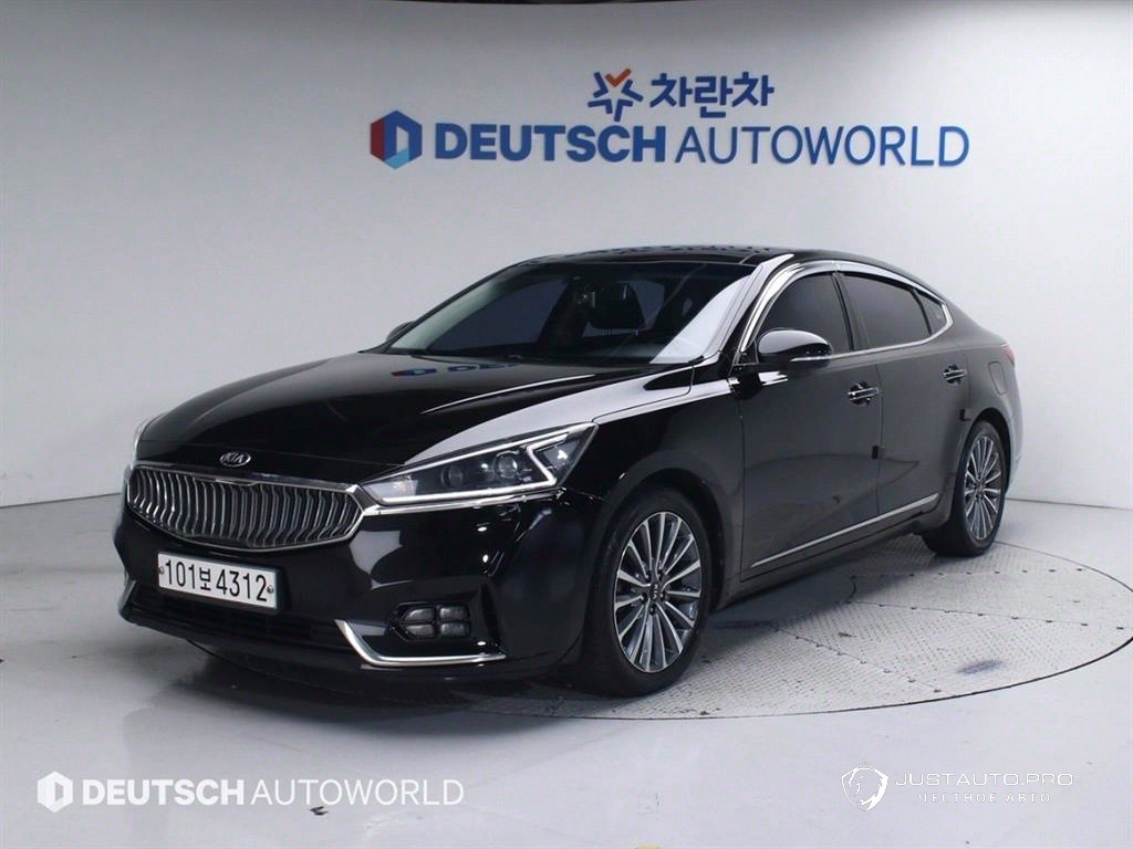 Автомобиль Kia K7