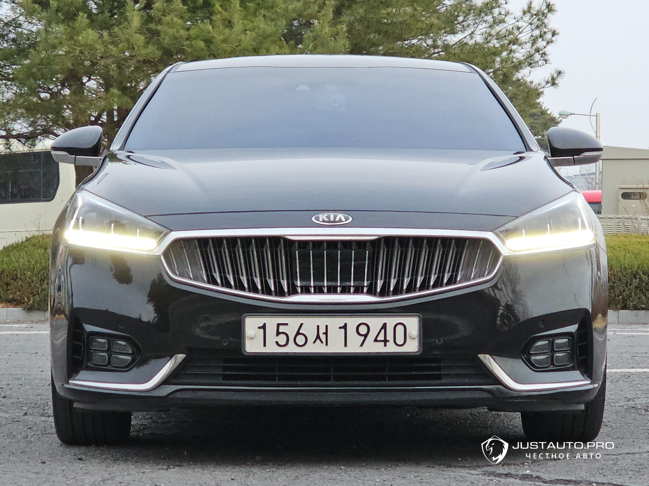 Автомобиль Kia K7