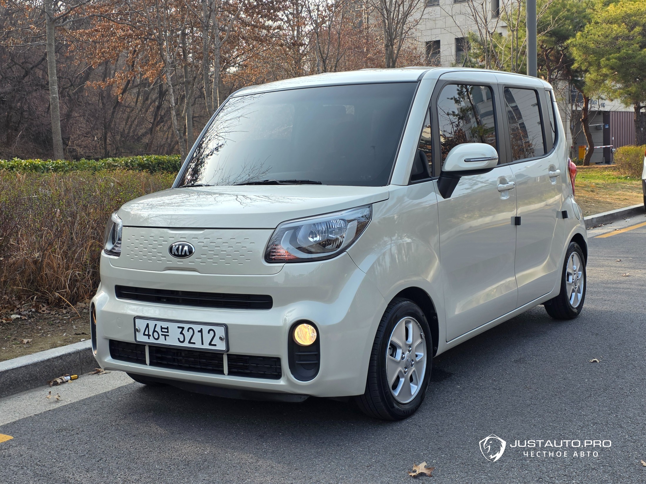 Автомобиль Kia RAY