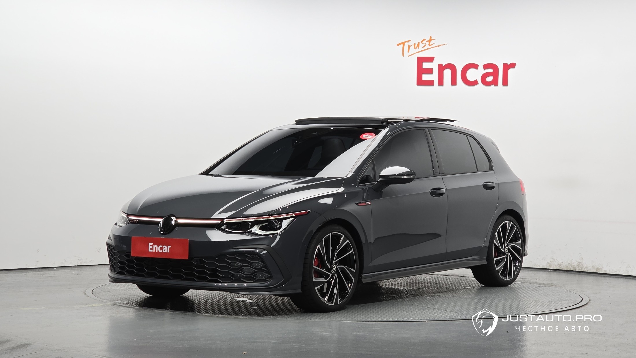 Автомобиль Volkswagen Golf