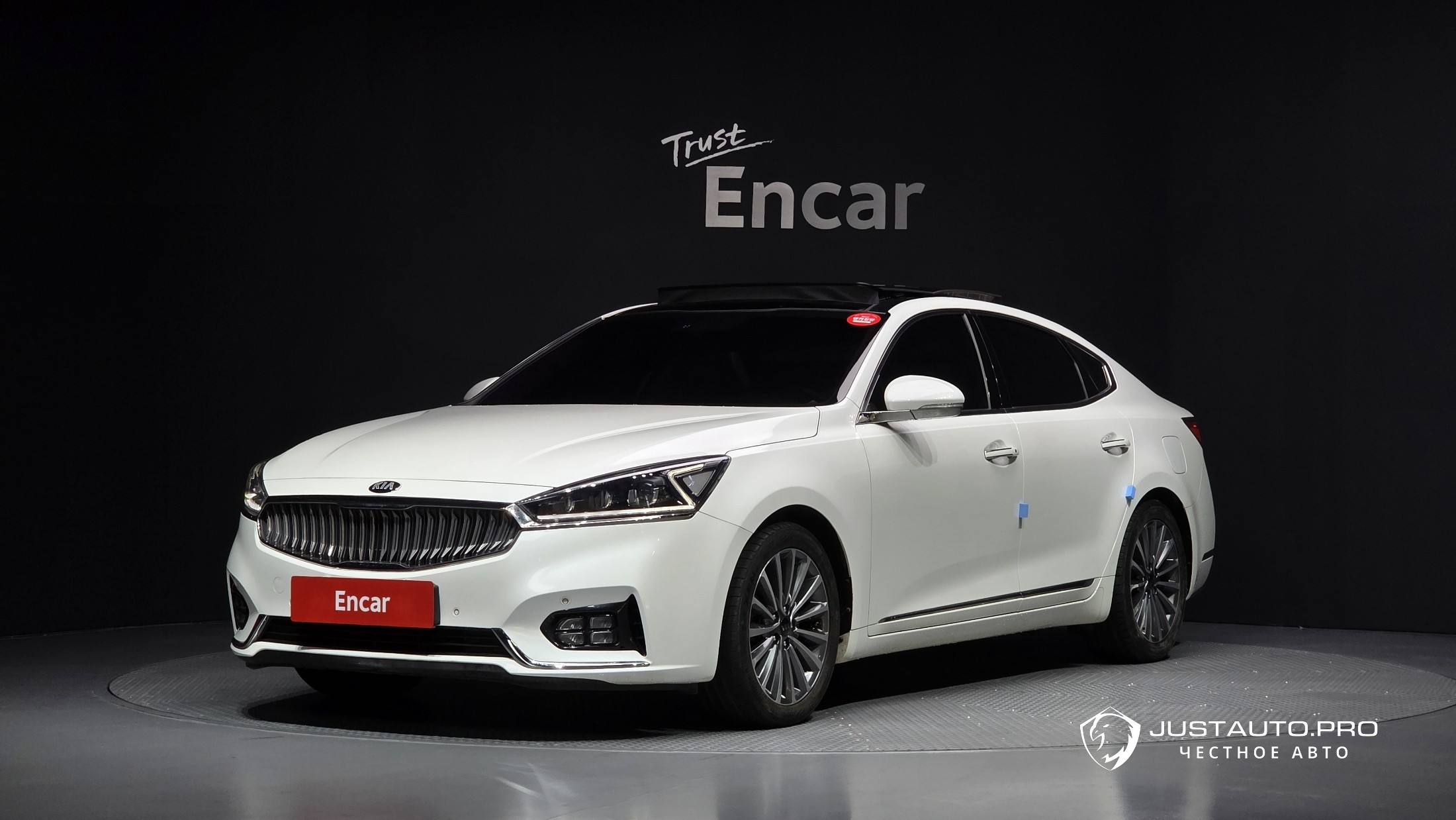 Автомобиль Kia K7