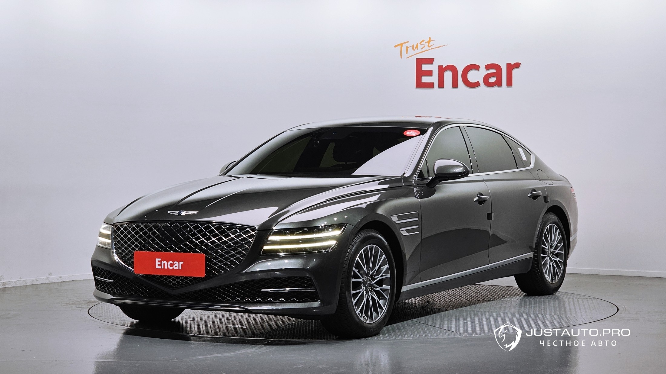 Автомобиль Genesis G80