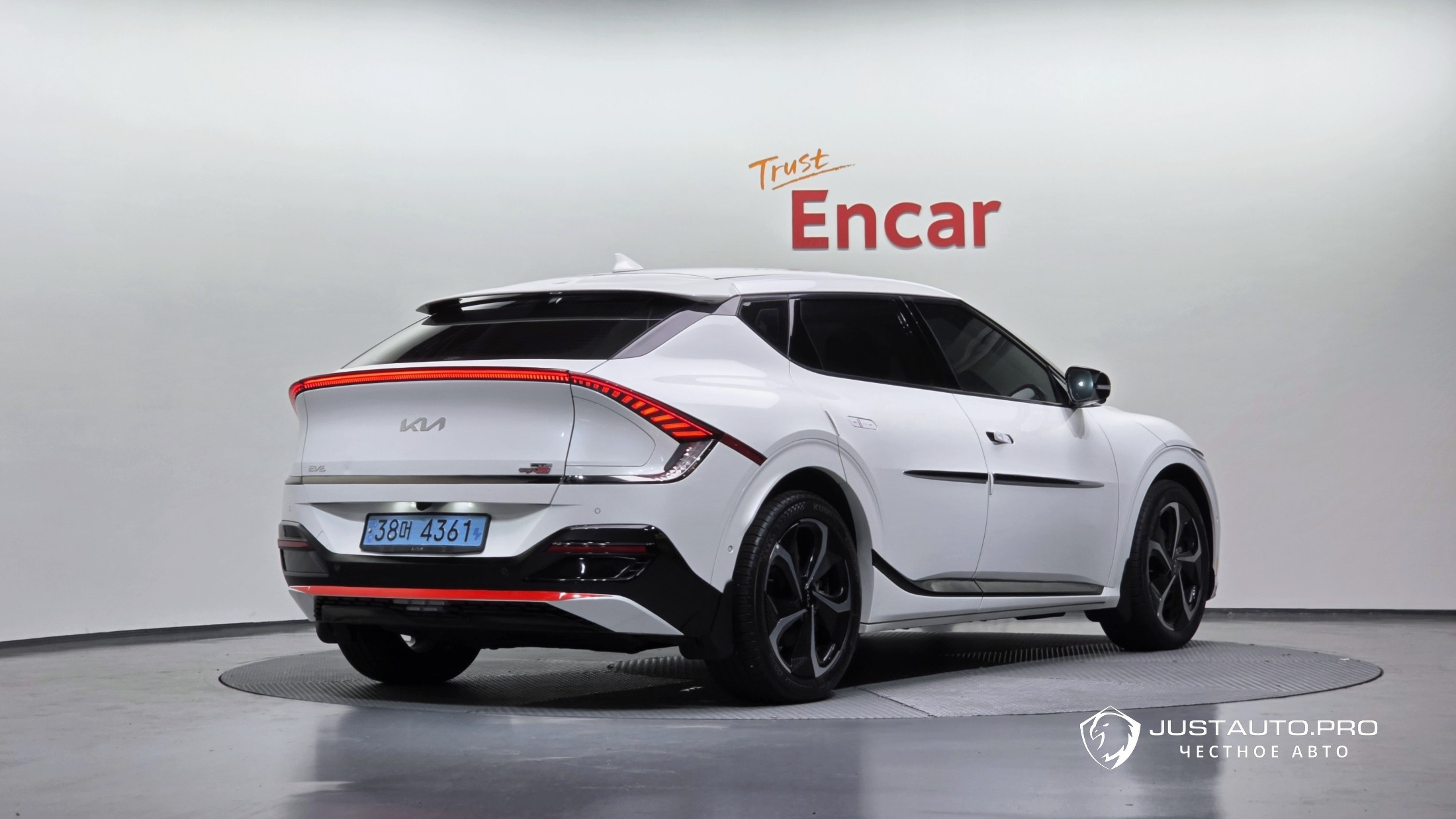 Автомобиль Kia EV6