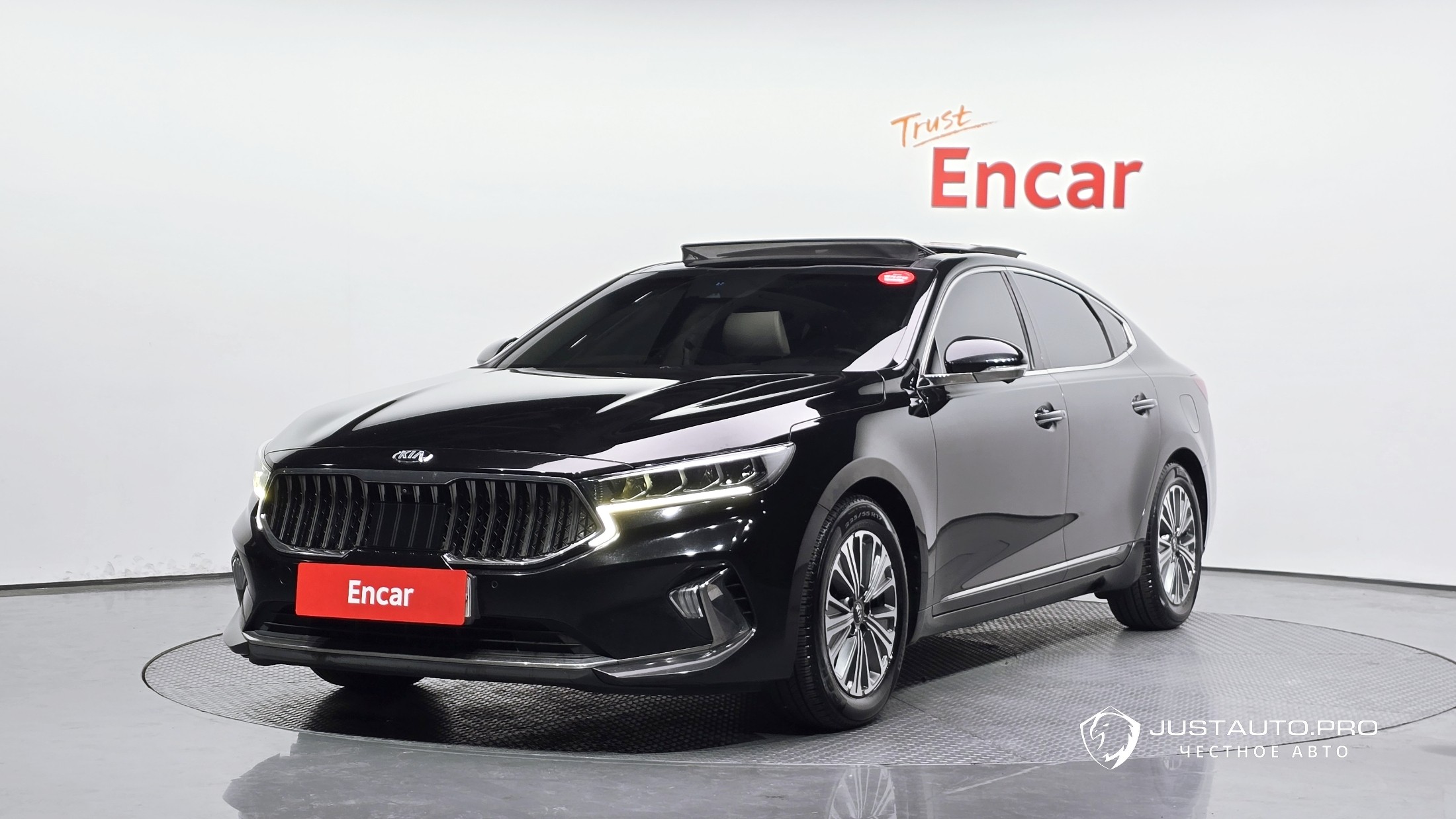 Автомобиль Kia K7