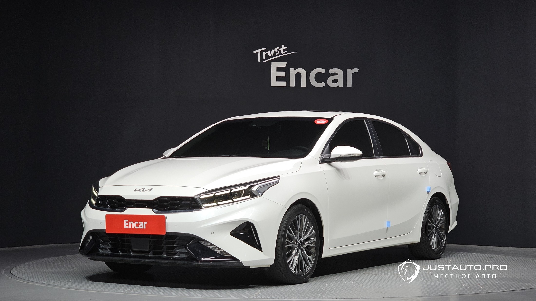 Автомобиль Kia K3