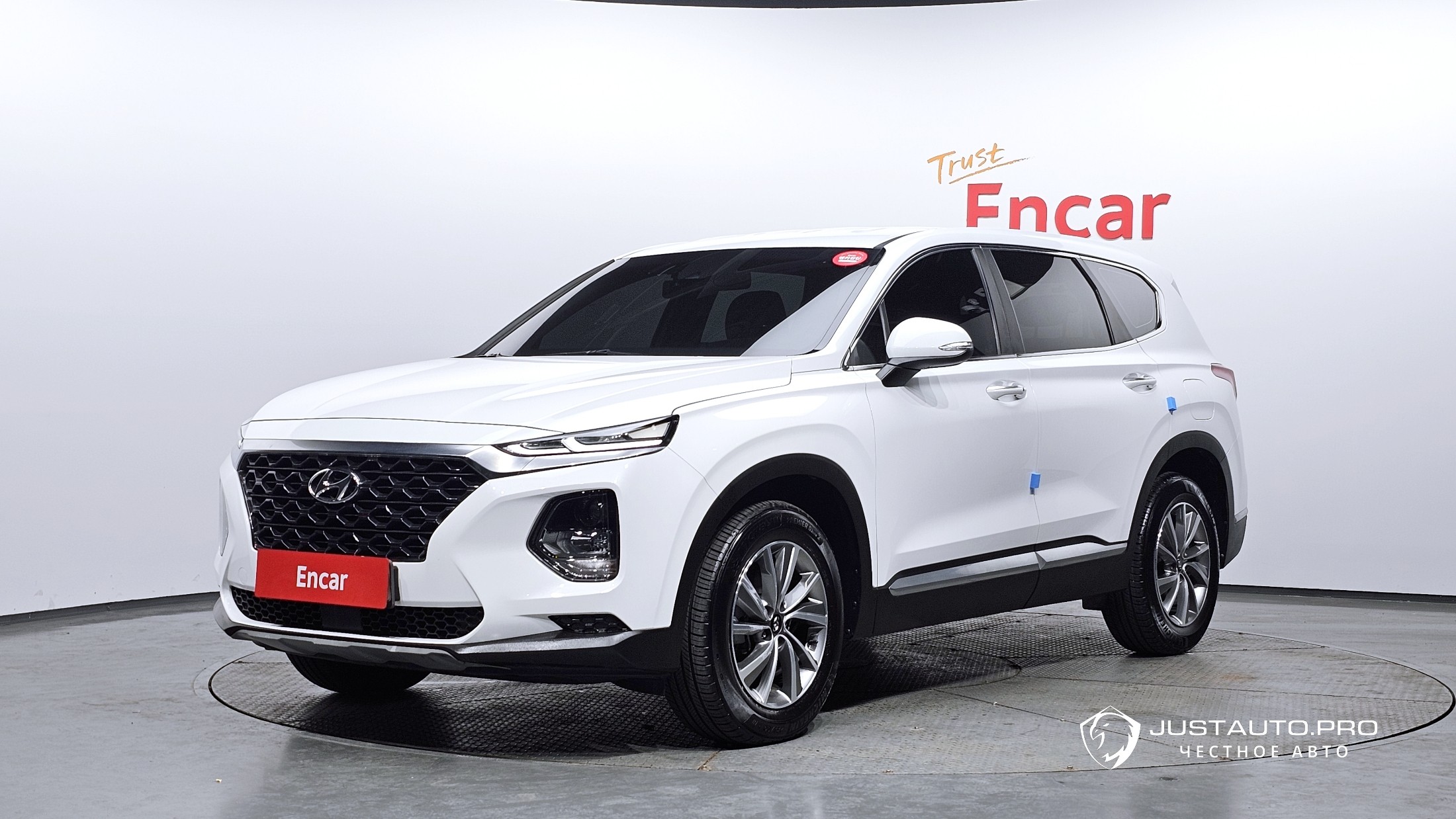 Автомобиль Hyundai Santafe