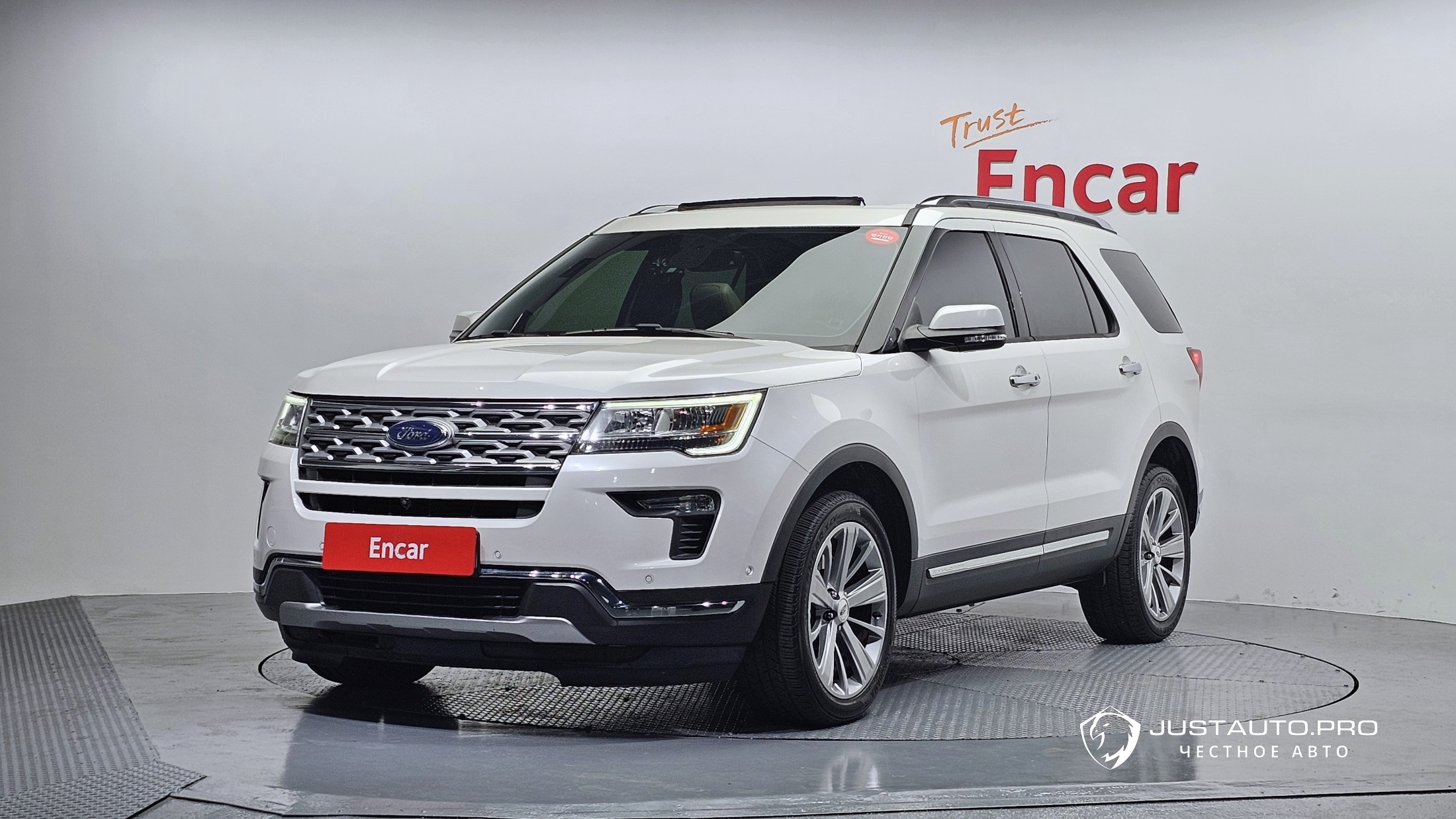 Автомобиль Ford Explorer