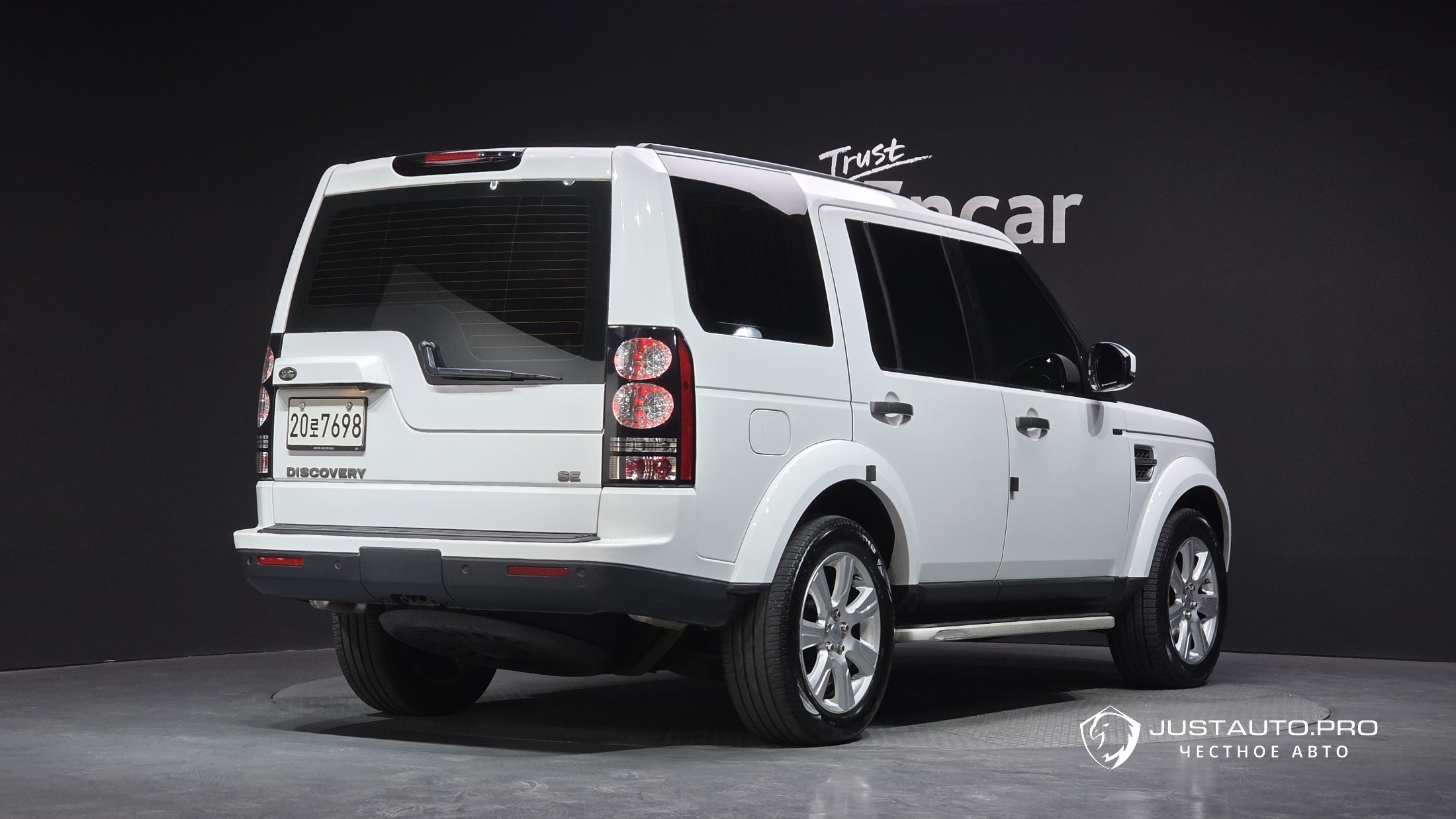 Автомобиль Land Rover Discovery