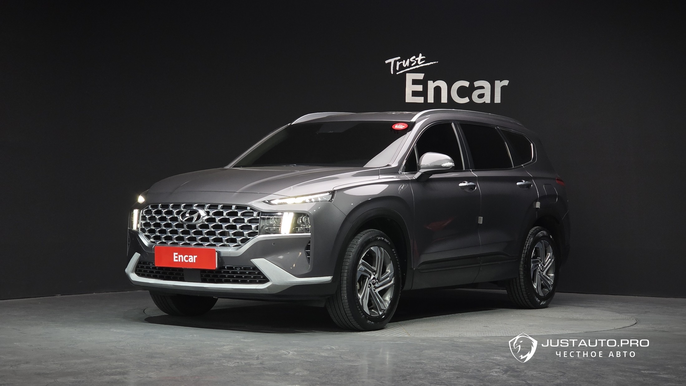 Автомобиль Hyundai Santafe
