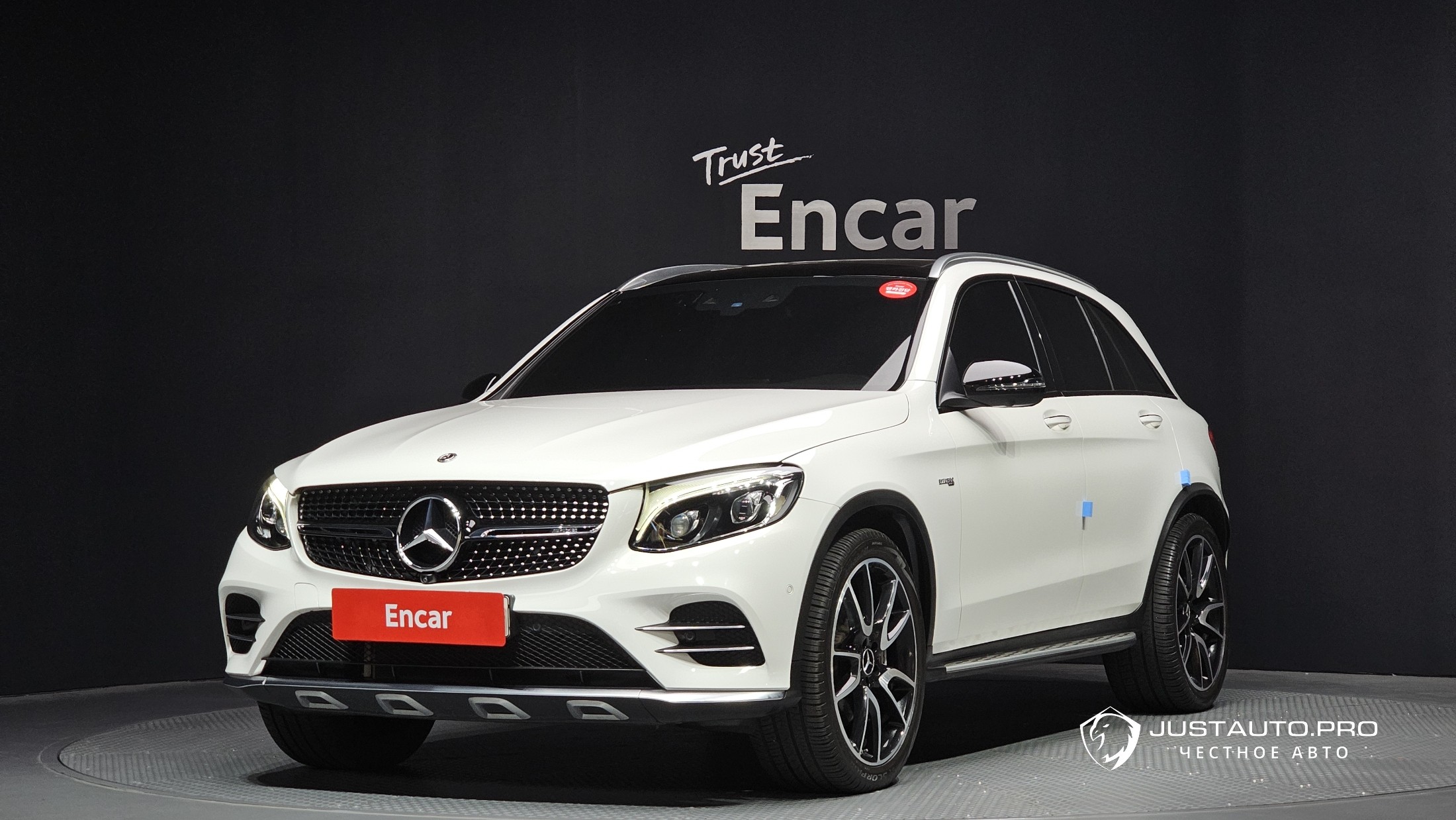 Автомобиль Mercedes-Benz GLC-Class