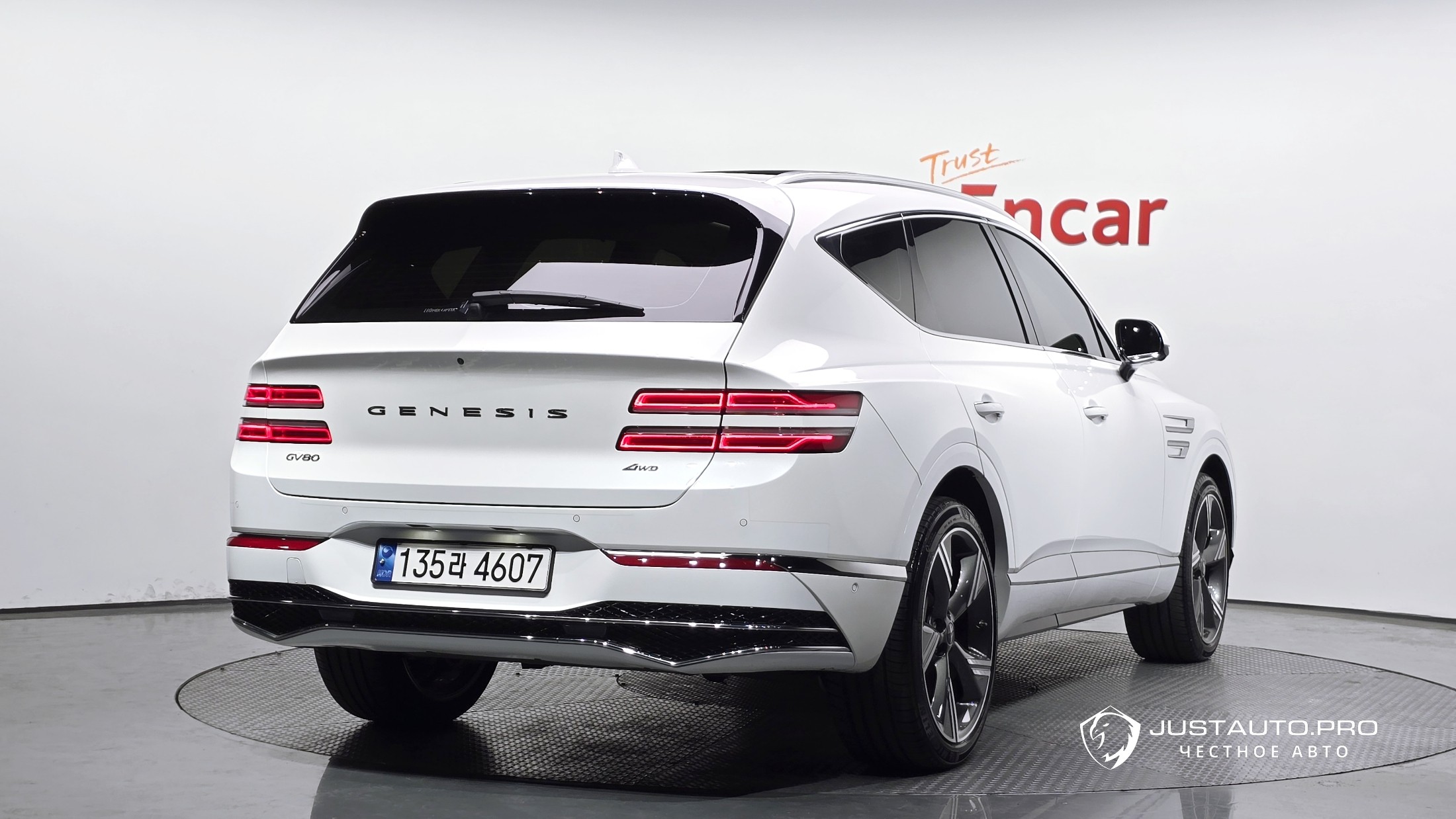 Автомобиль Genesis GV80