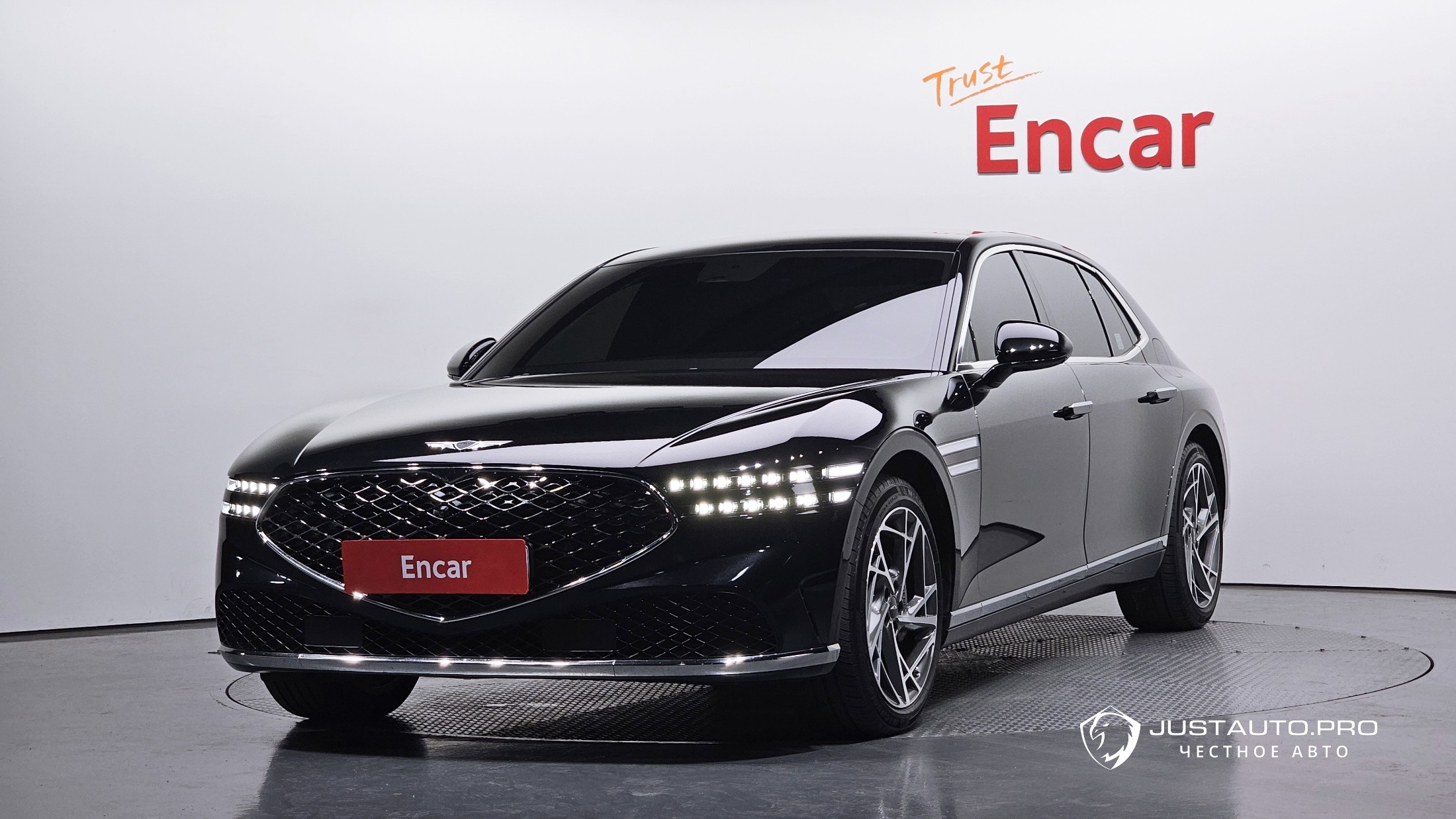 Автомобиль Genesis G90