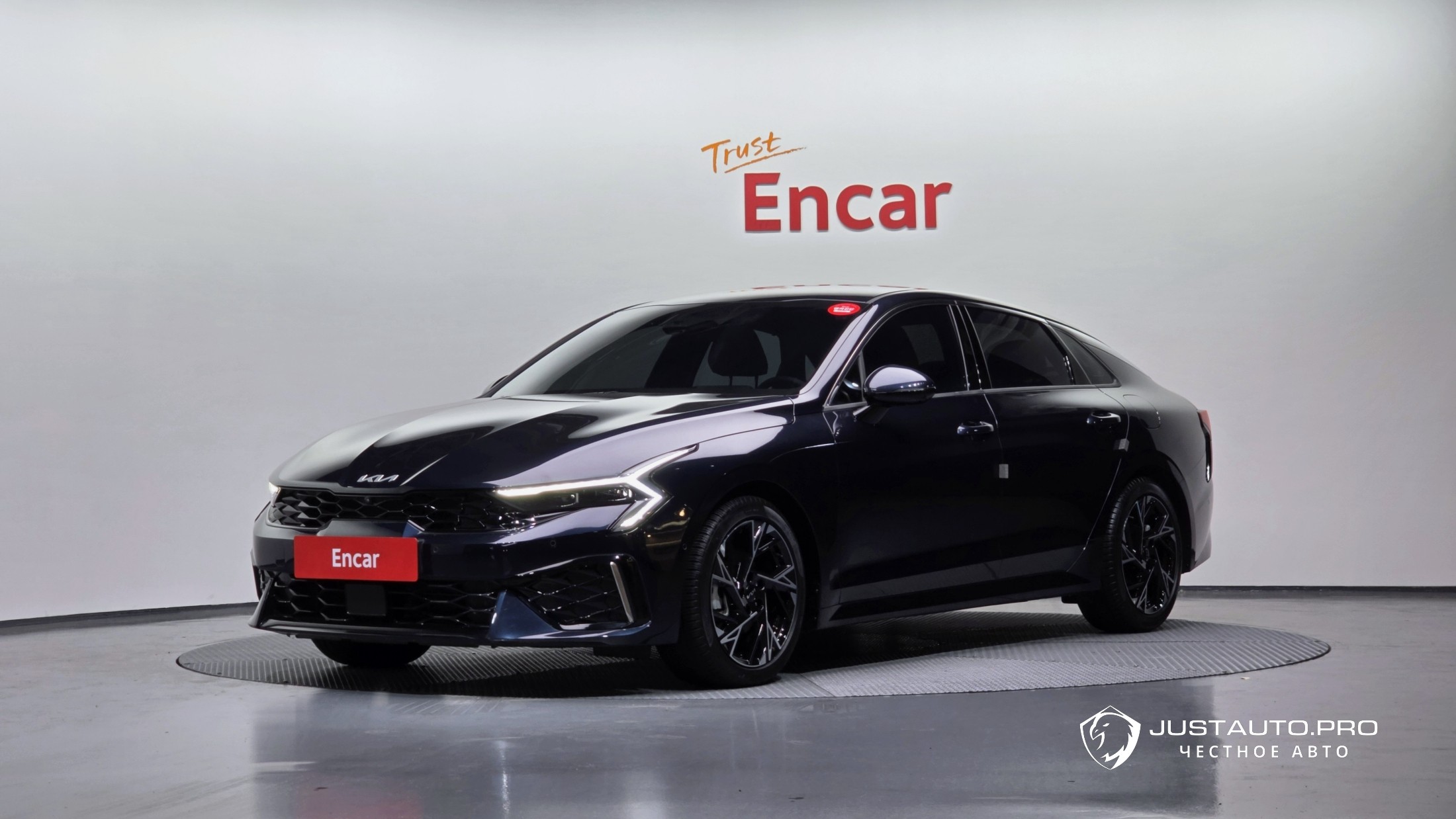 Автомобиль Kia K5