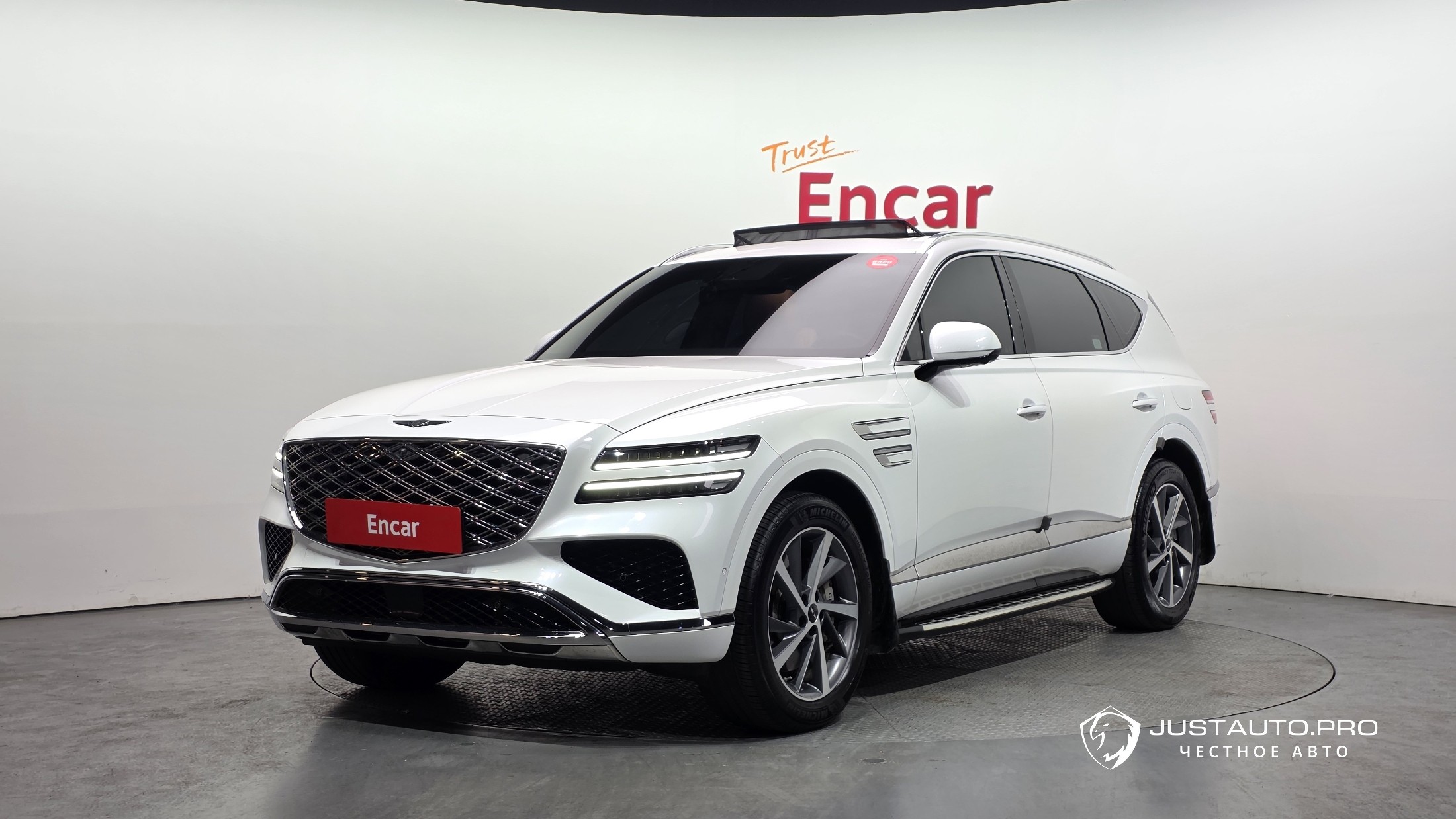 Автомобиль Genesis GV80