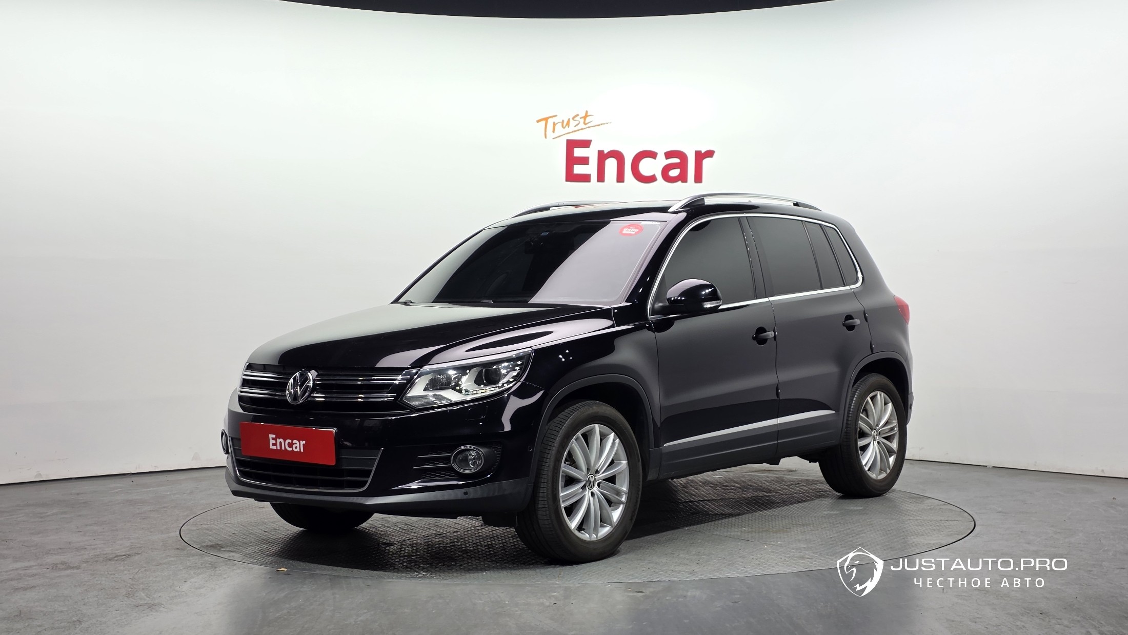 Автомобиль Volkswagen Tiguan