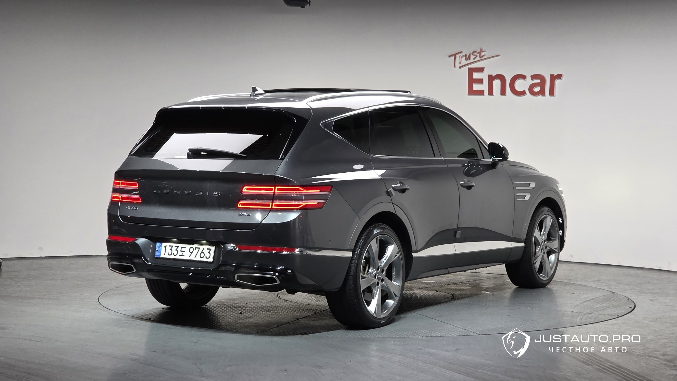 Автомобиль Genesis GV80