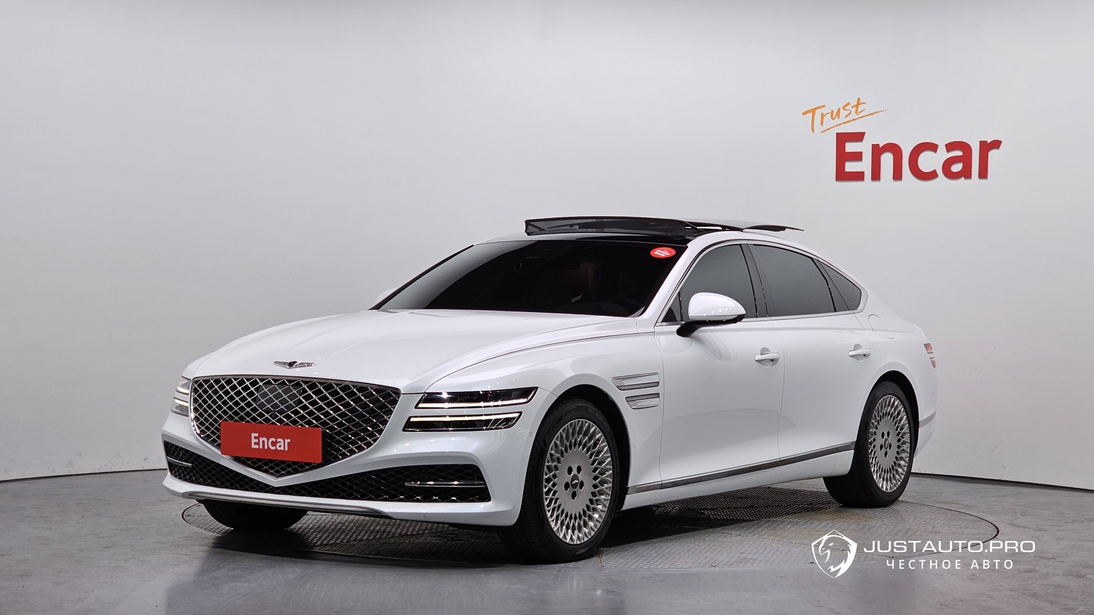 Автомобиль Genesis G80