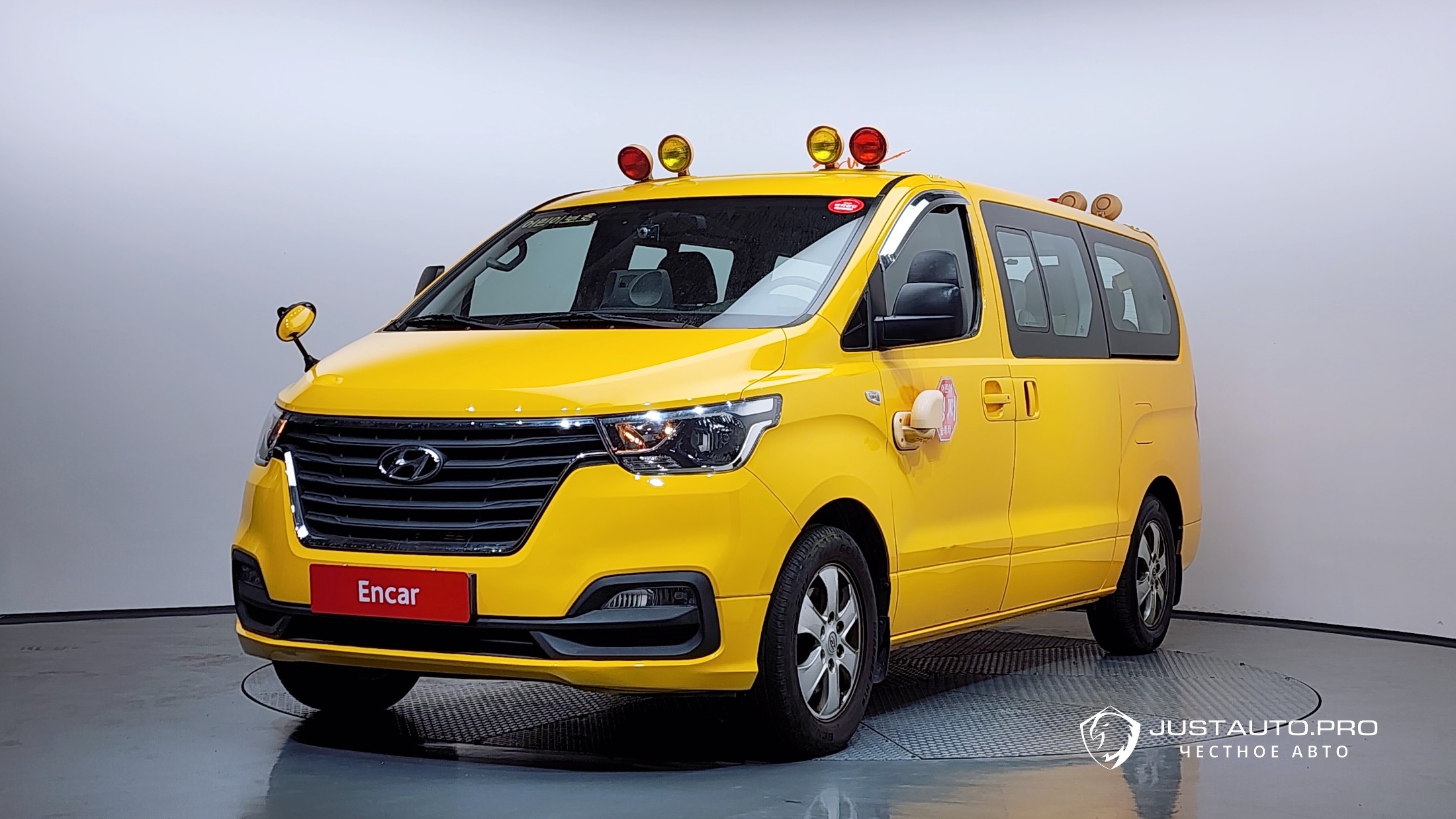 Автомобиль Hyundai Starex