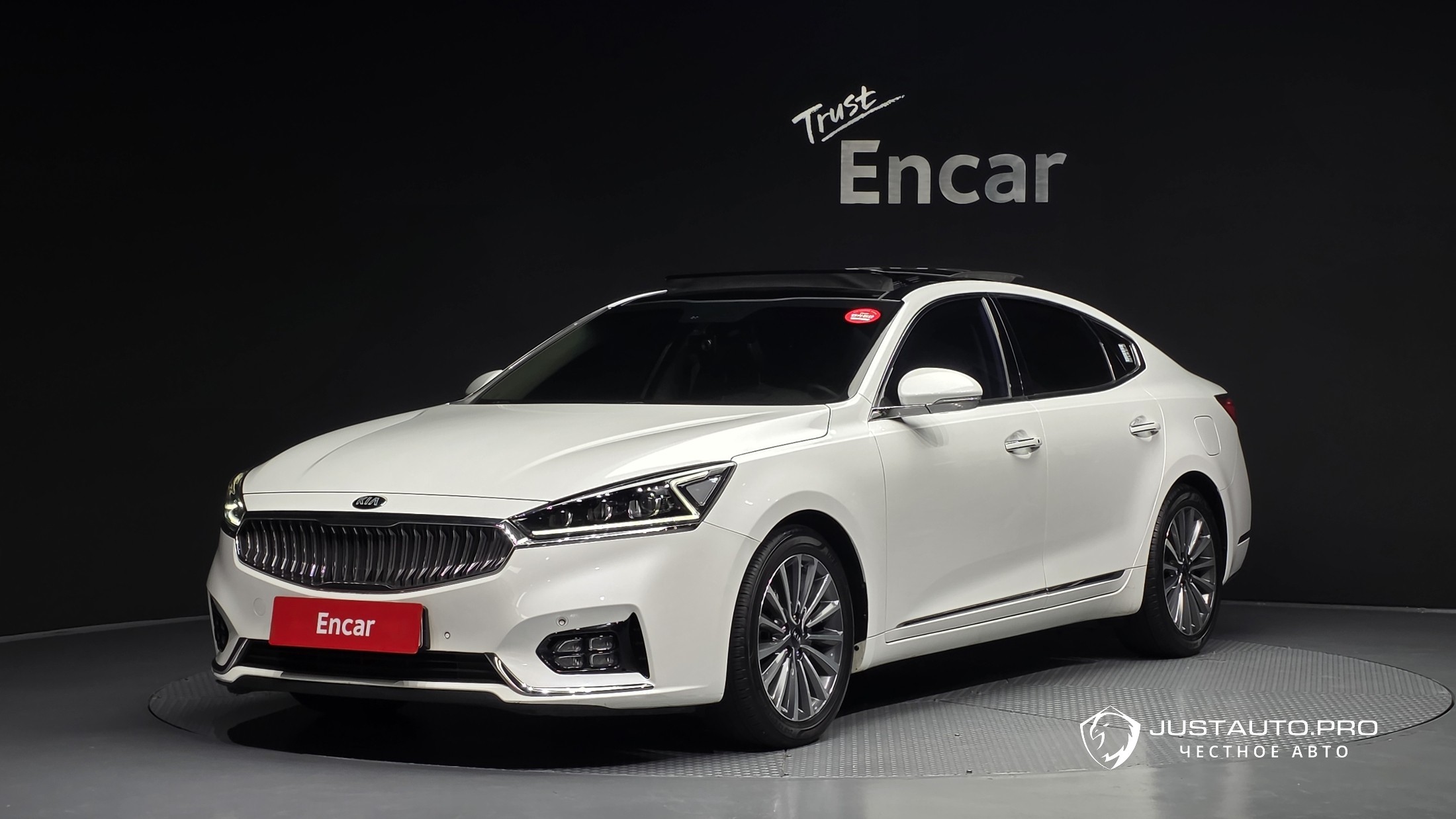 Автомобиль Kia K7