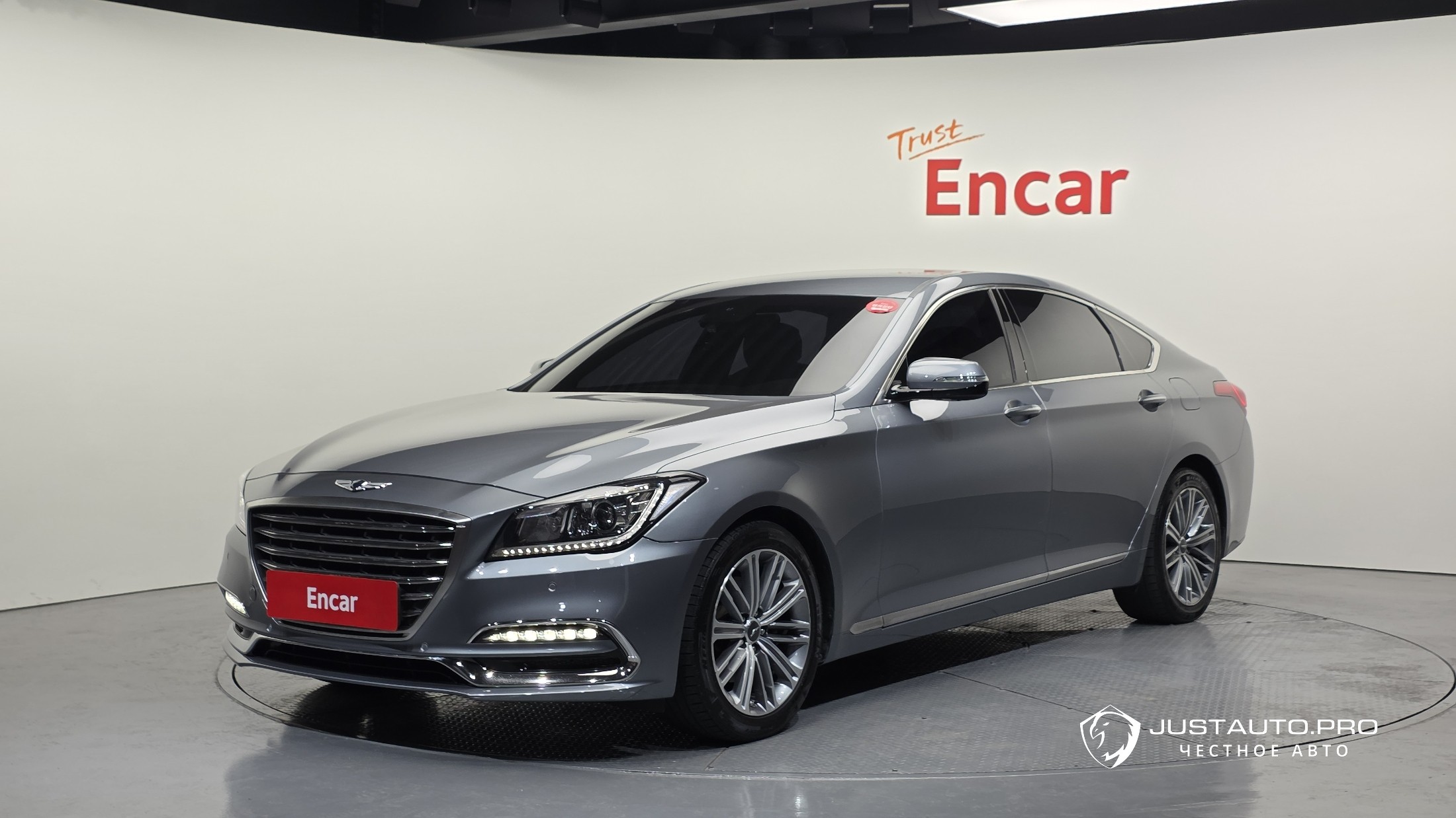 Автомобиль Genesis G80