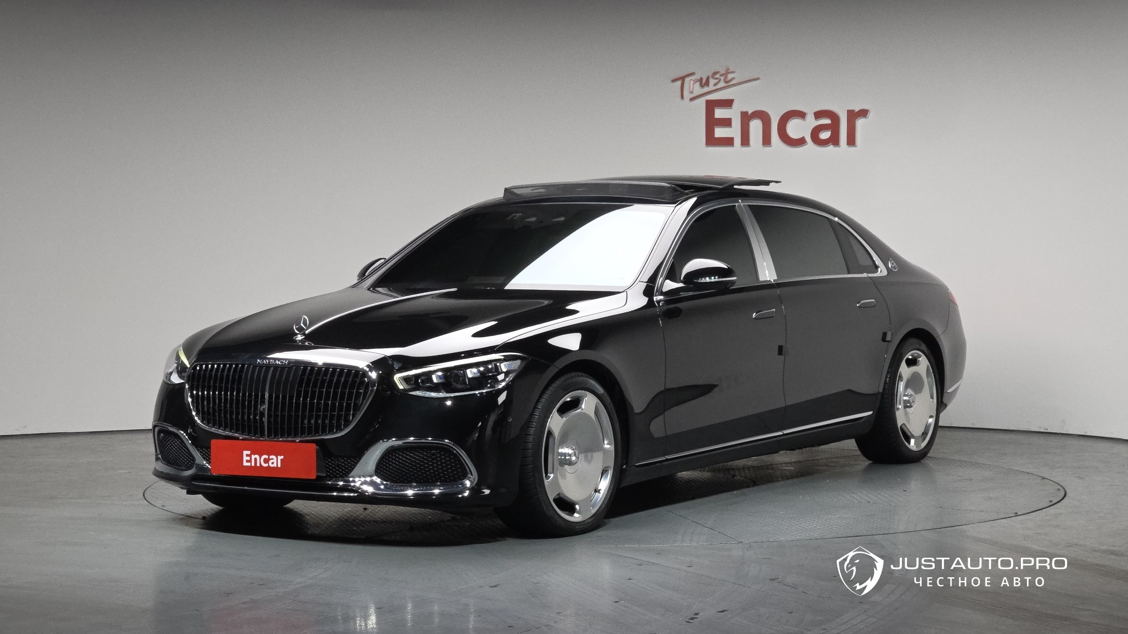 Автомобиль Mercedes-Benz S-Class