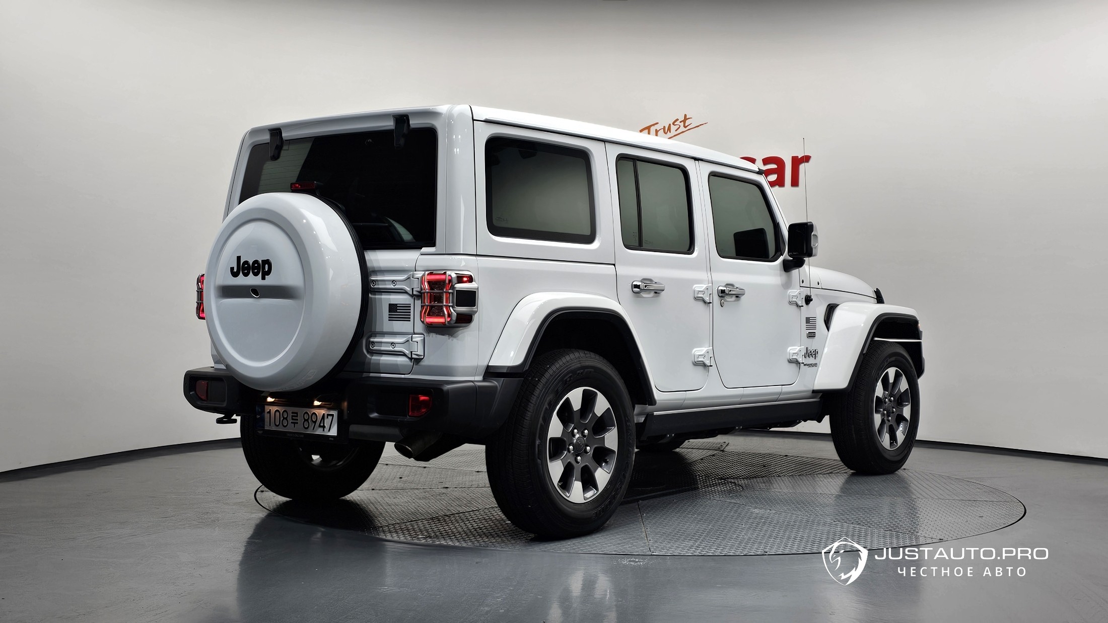 Автомобиль Jeep Wrangler