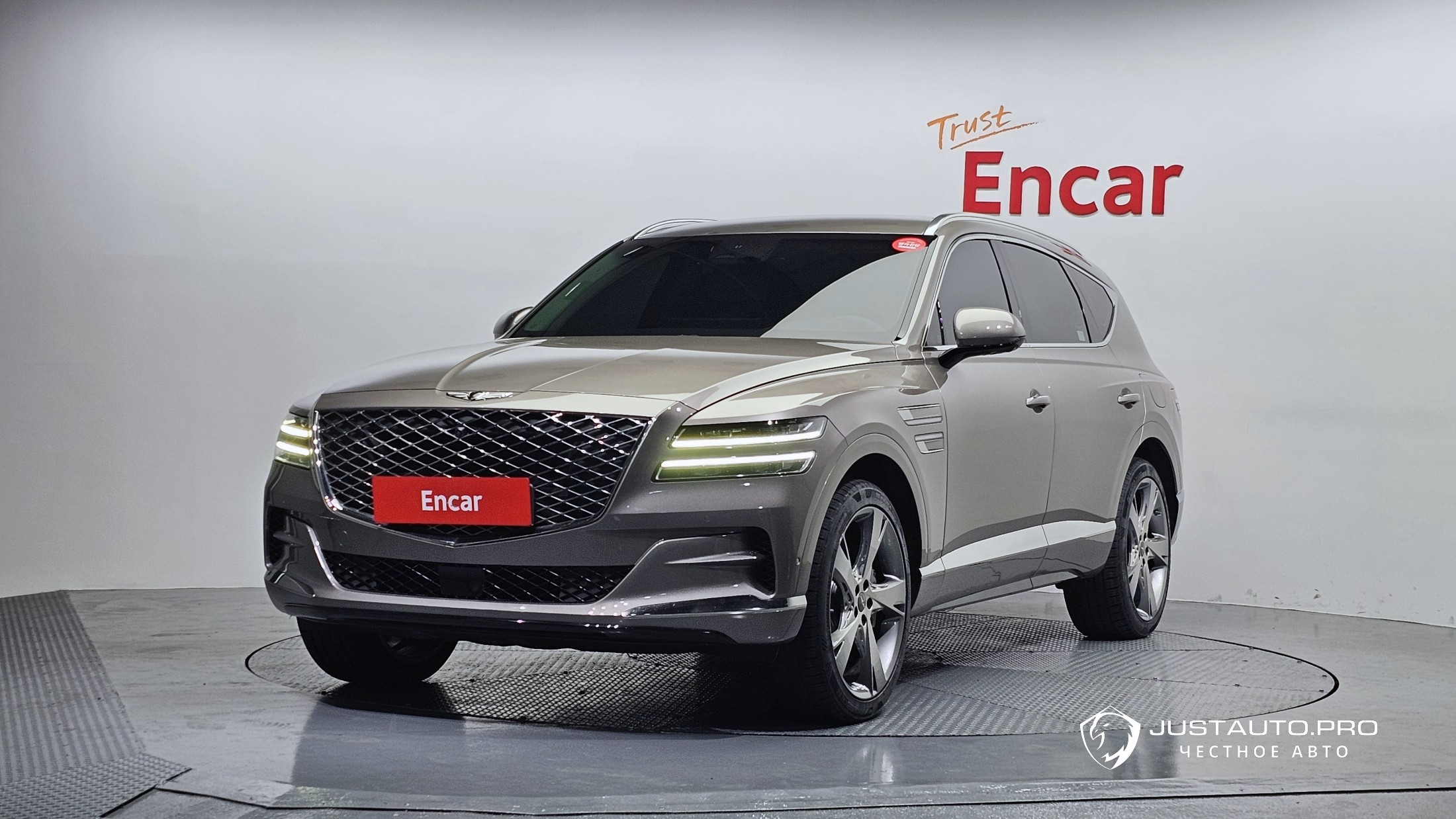 Автомобиль Genesis GV80