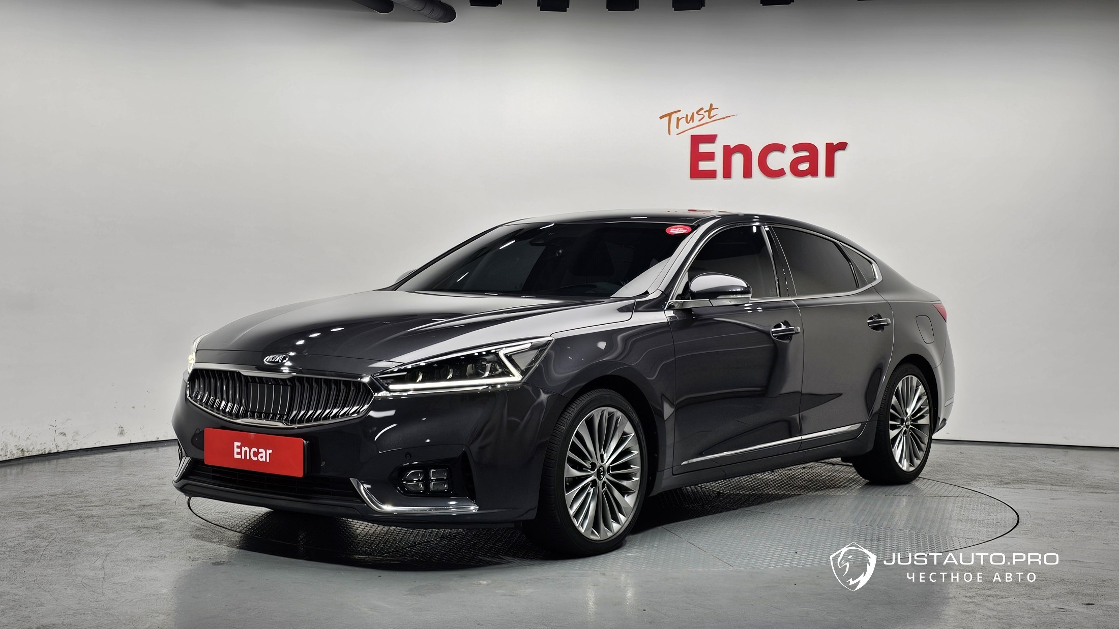 Автомобиль Kia K7