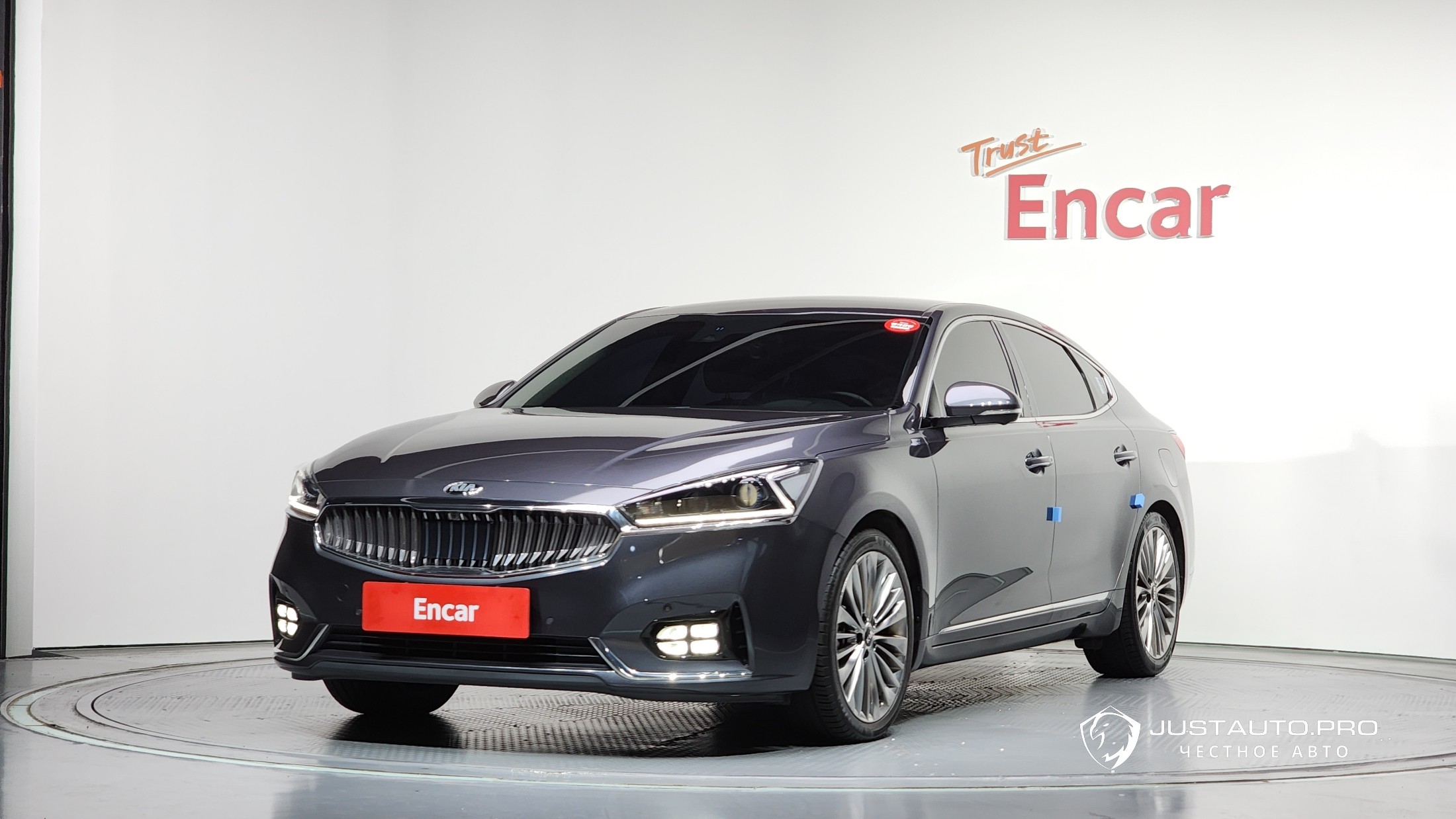 Автомобиль Kia K7