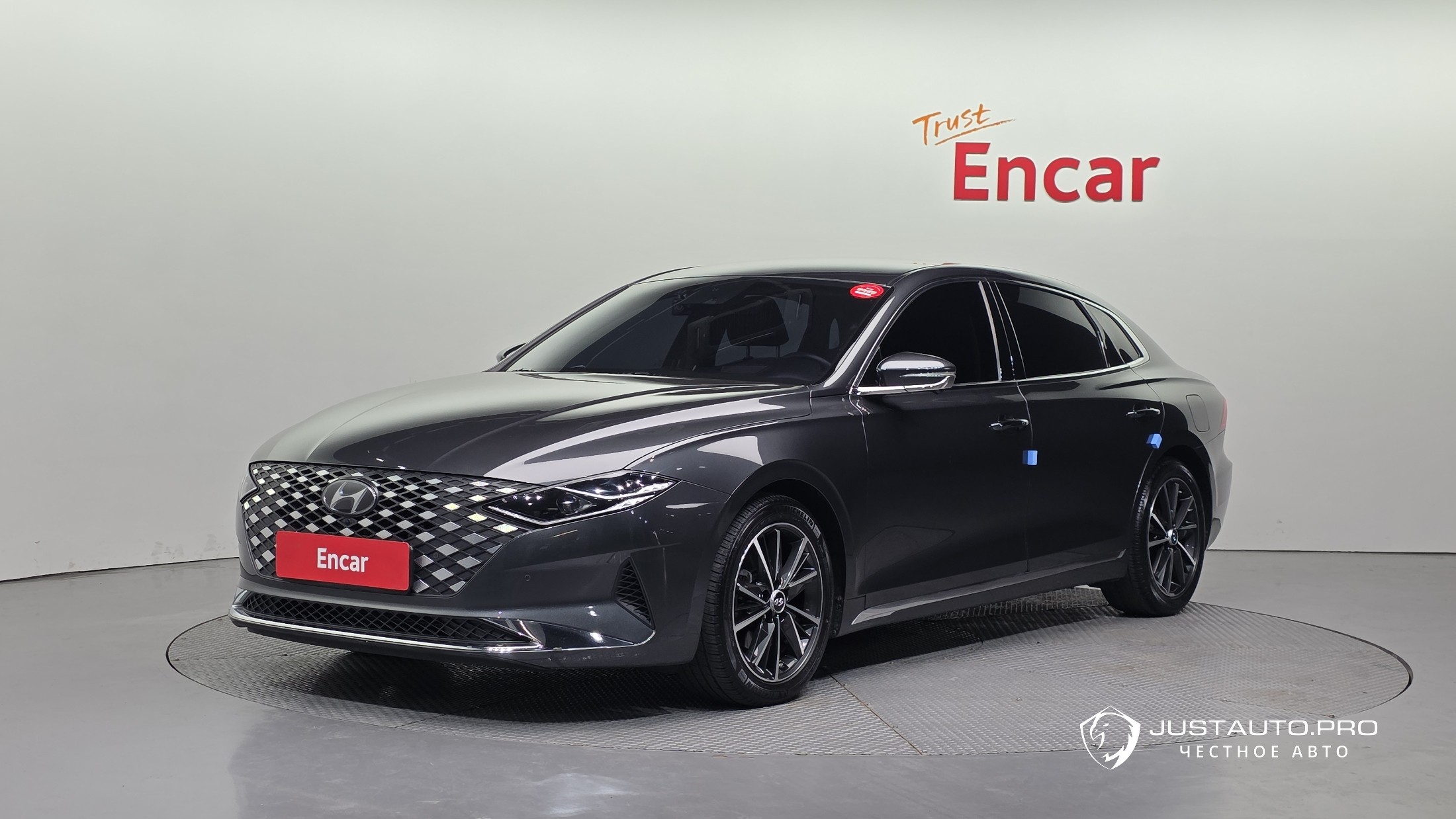 Автомобиль Hyundai Grandeur