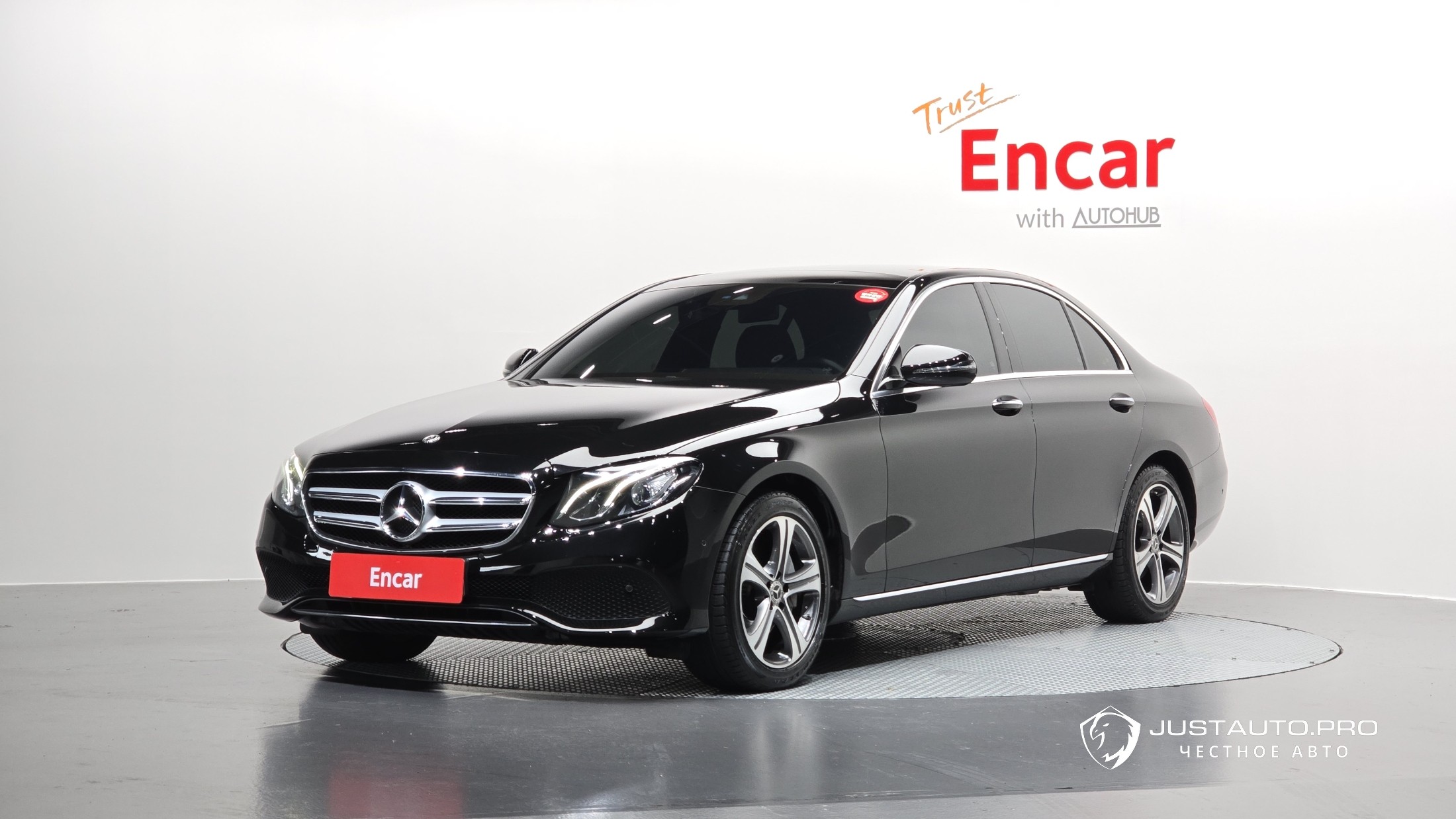 Автомобиль Mercedes-Benz E-Class