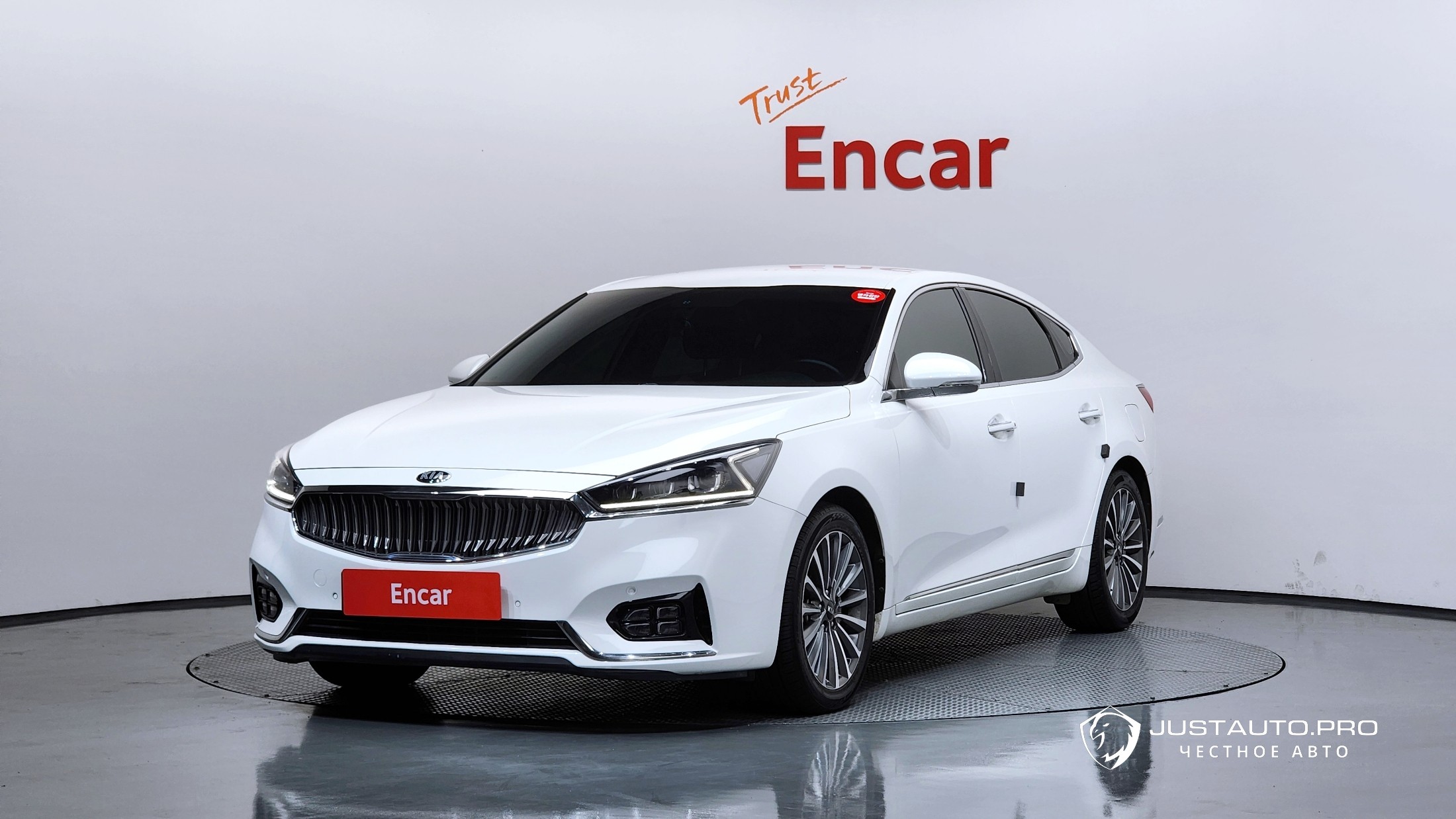 Автомобиль Kia K7