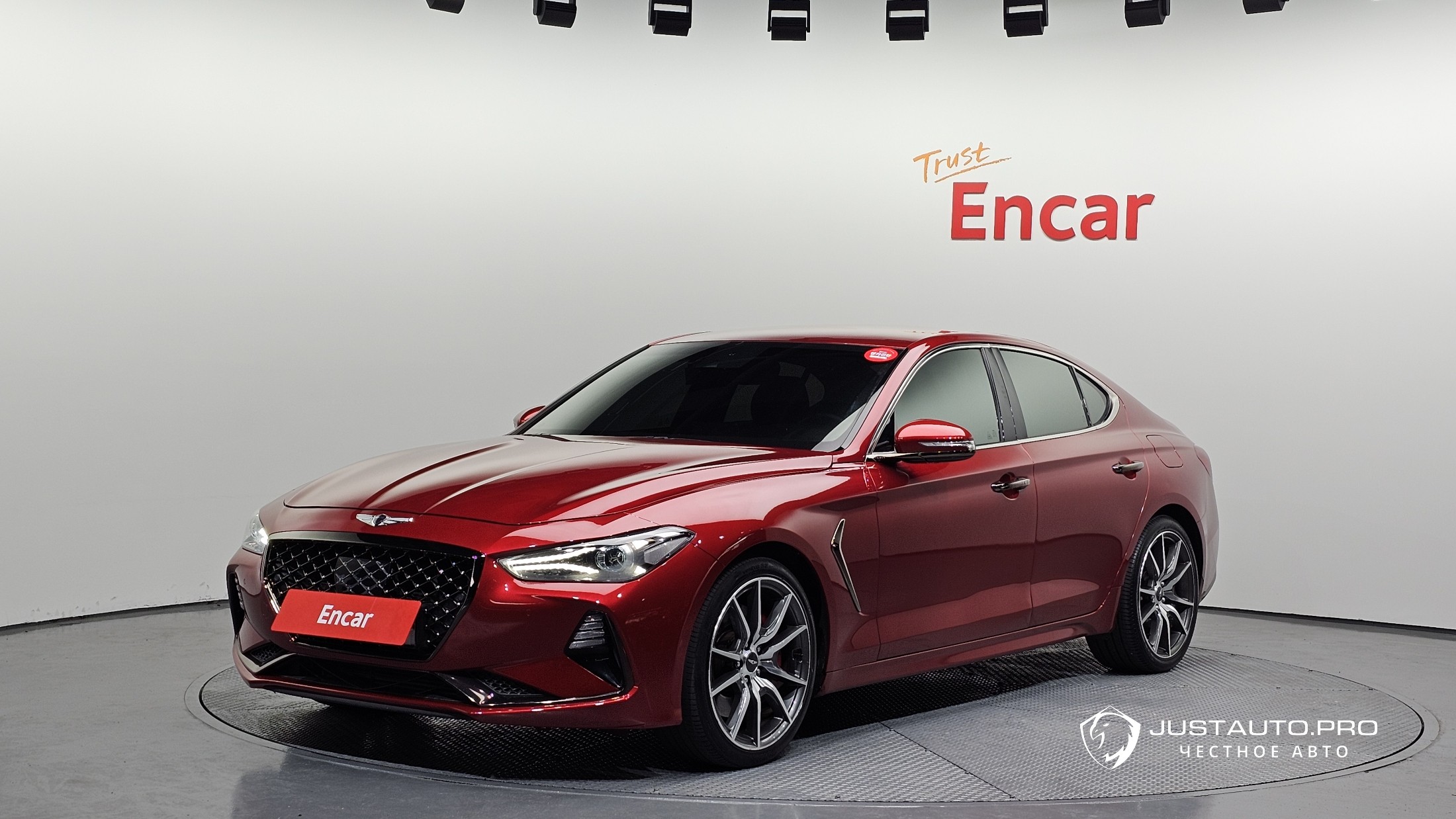 Автомобиль Genesis G70