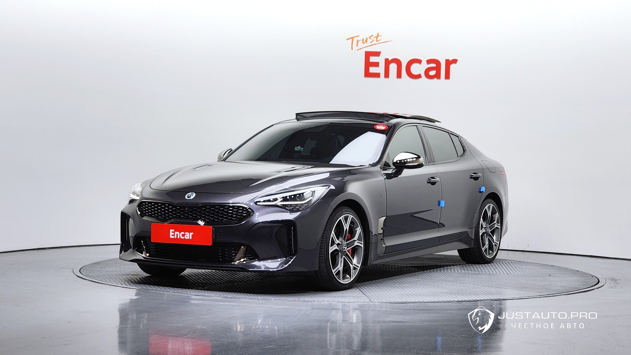 Автомобиль Kia Stinger