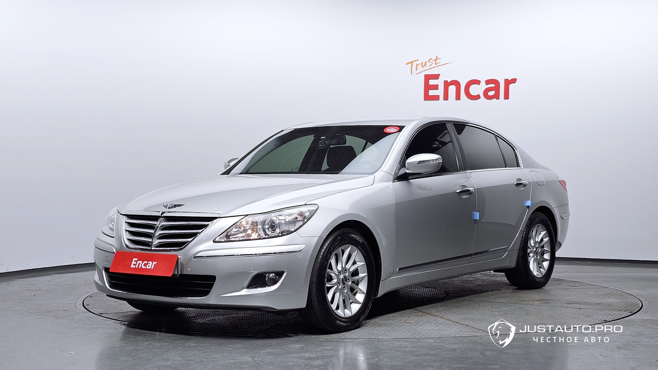 Автомобиль Hyundai Genesis