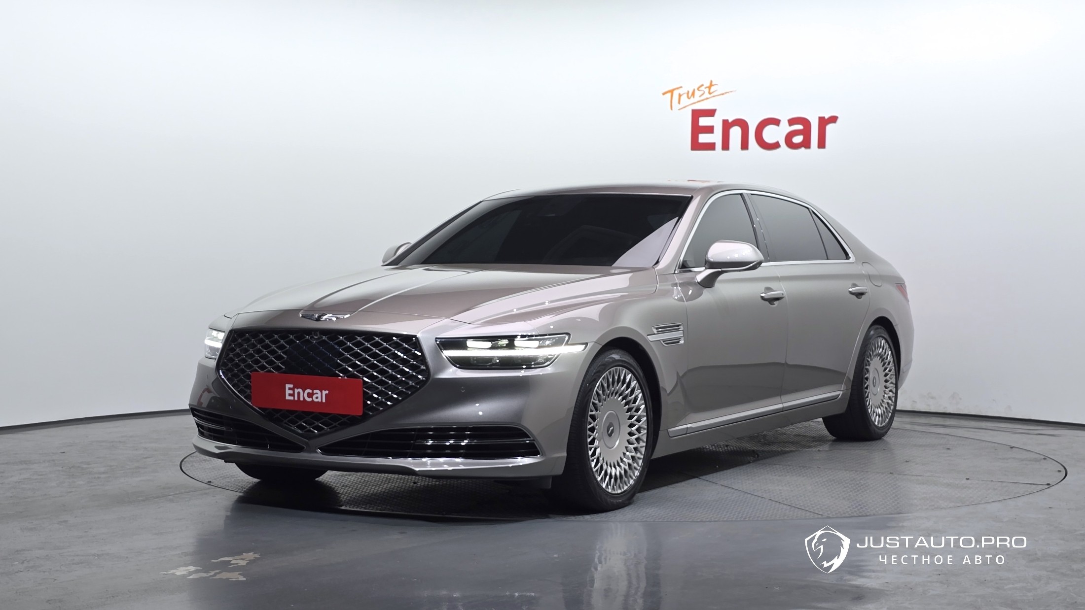 Автомобиль Genesis G90