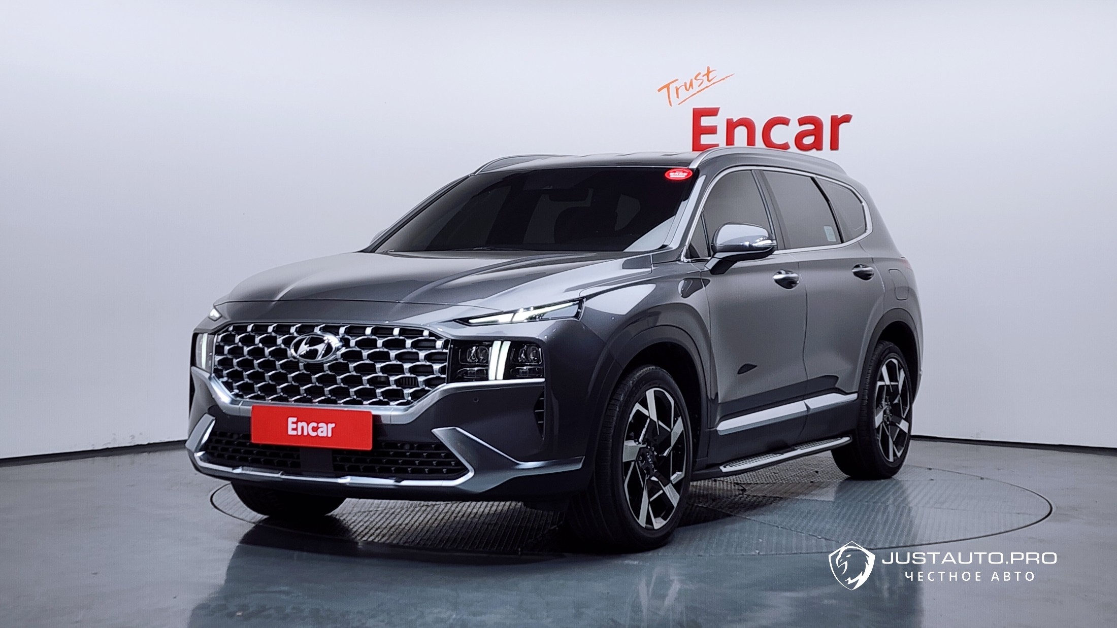 Автомобиль Hyundai Santafe