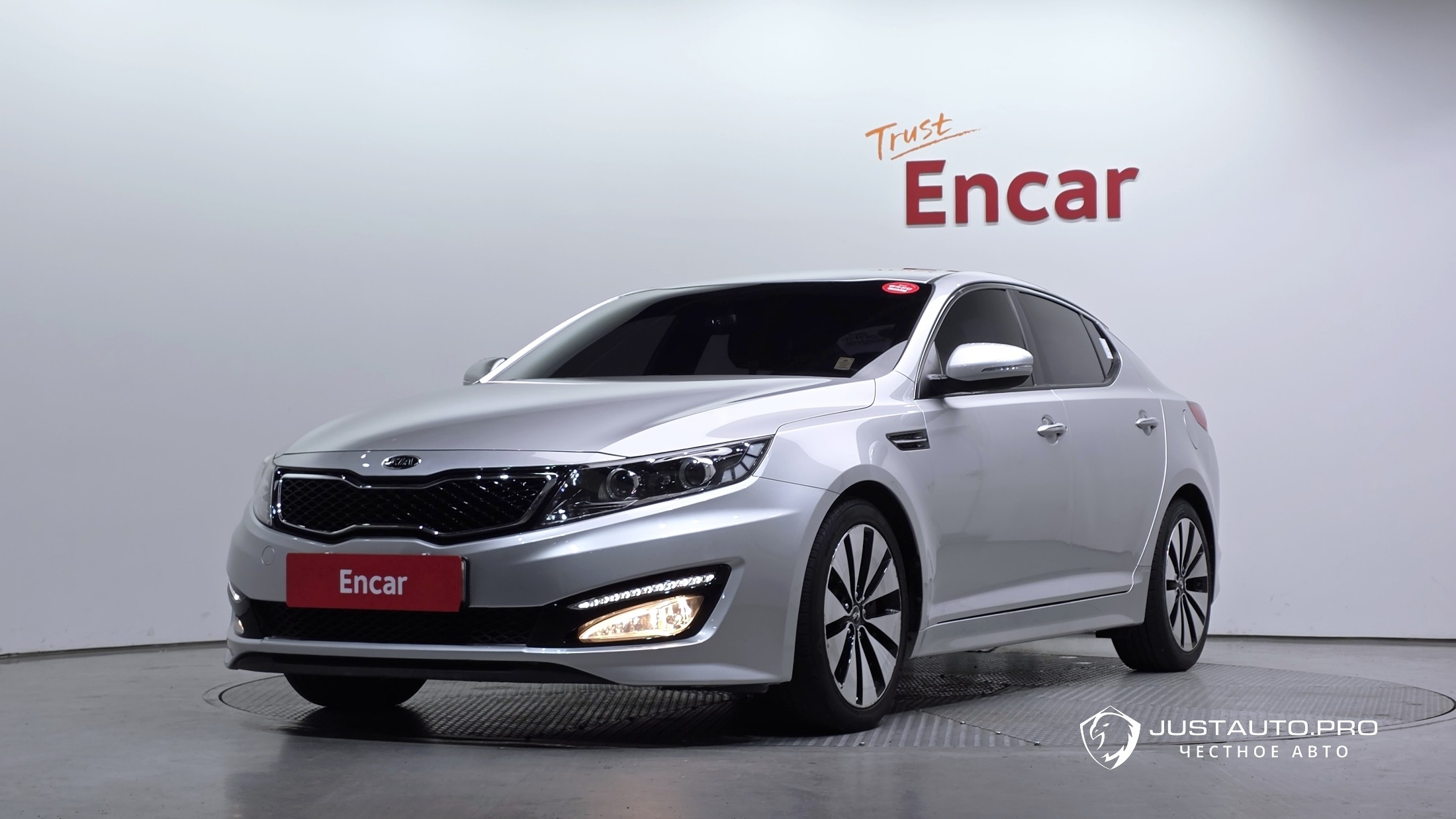 Автомобиль Kia K5