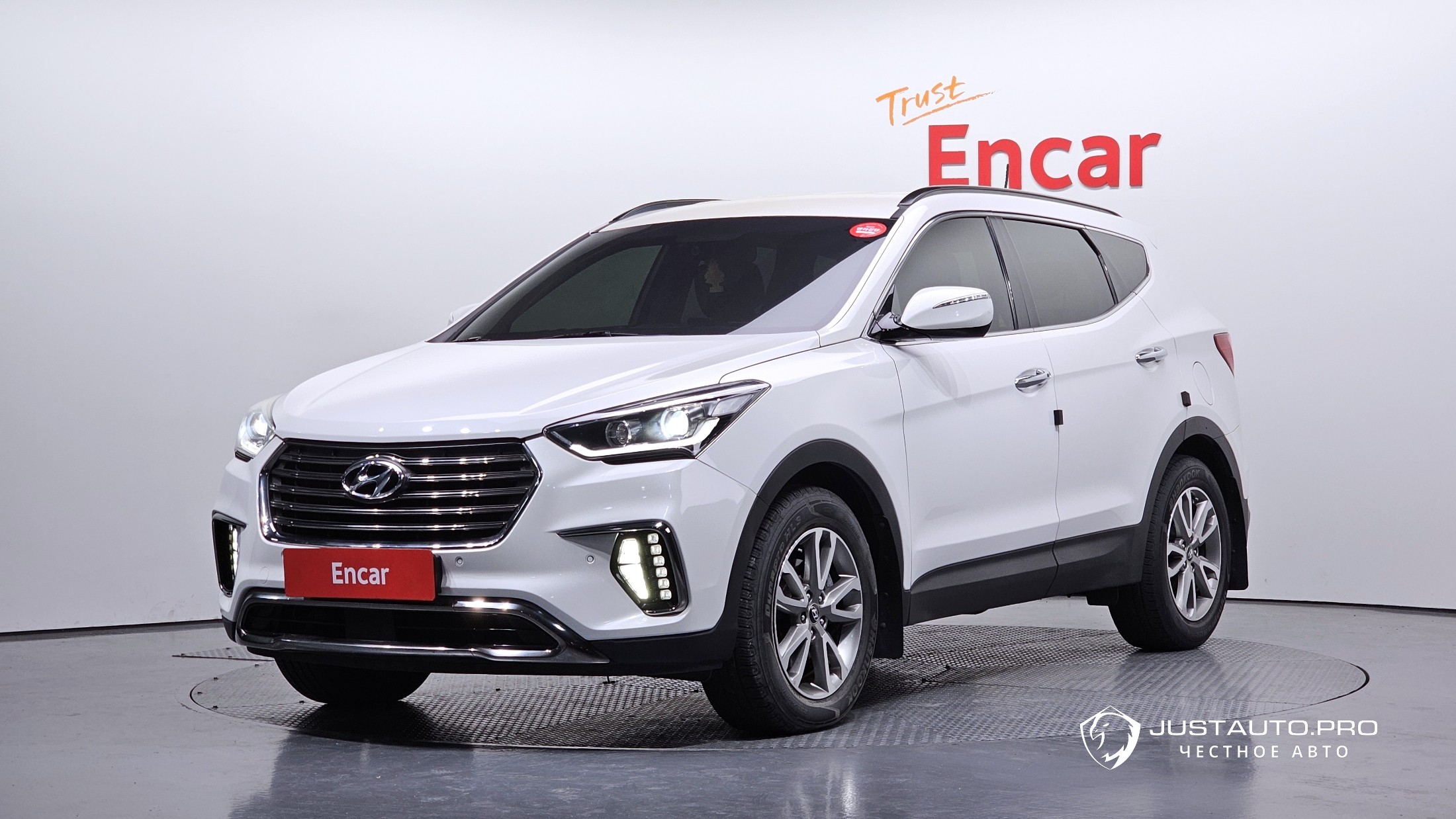 Автомобиль Hyundai Santafe