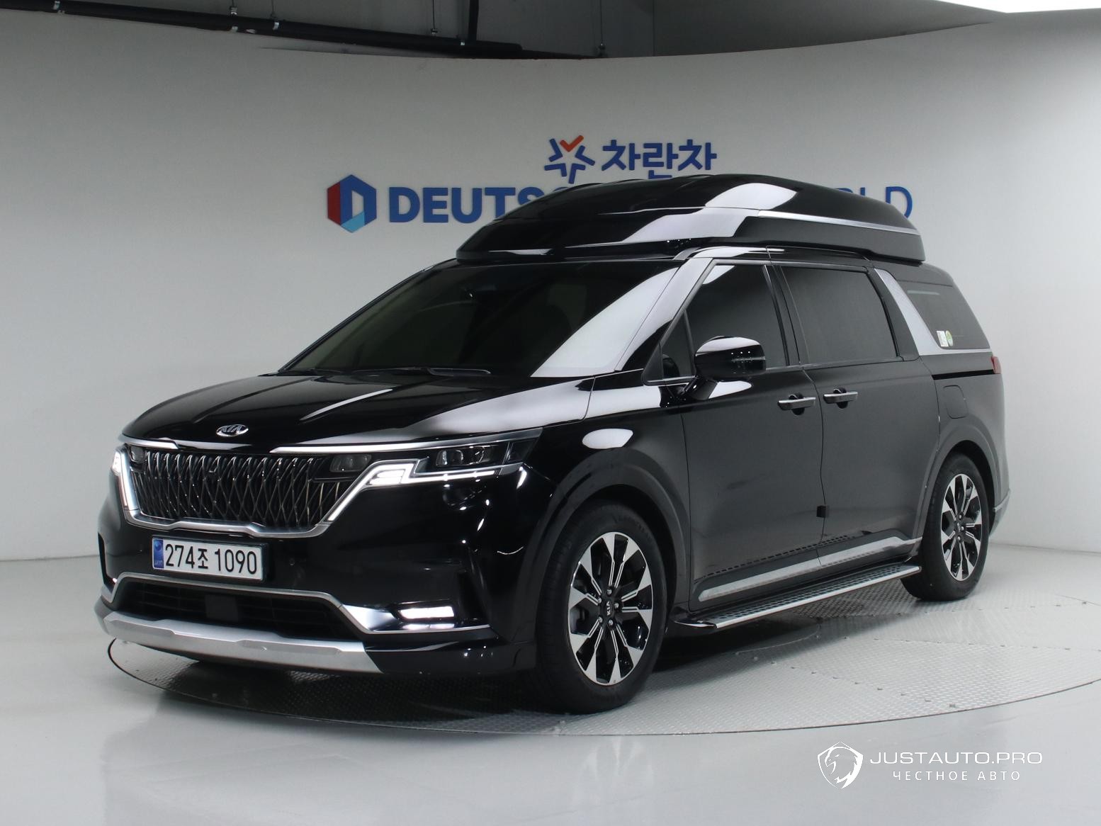 Автомобиль Kia Canival