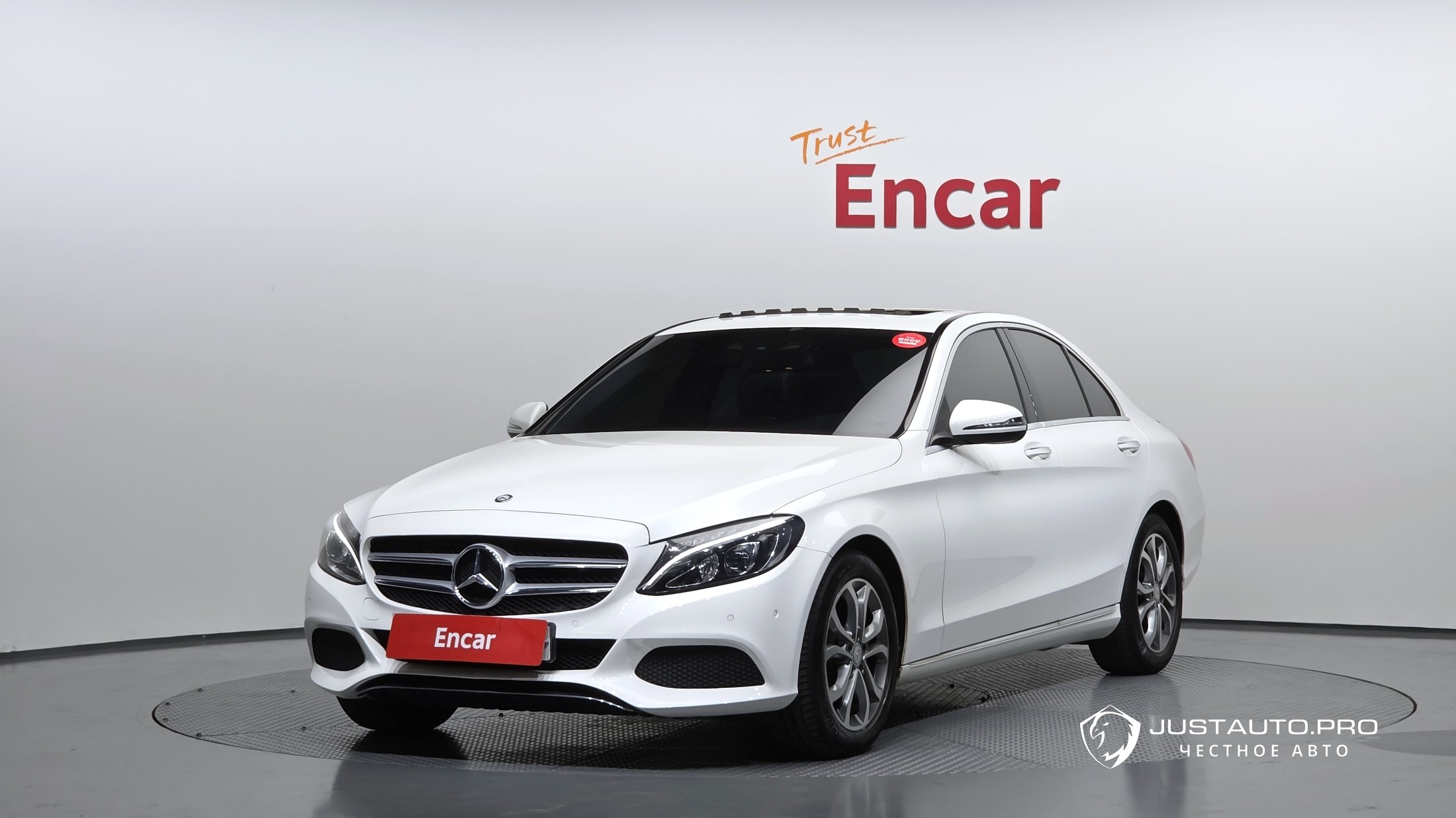 Автомобиль Mercedes-Benz C-Class