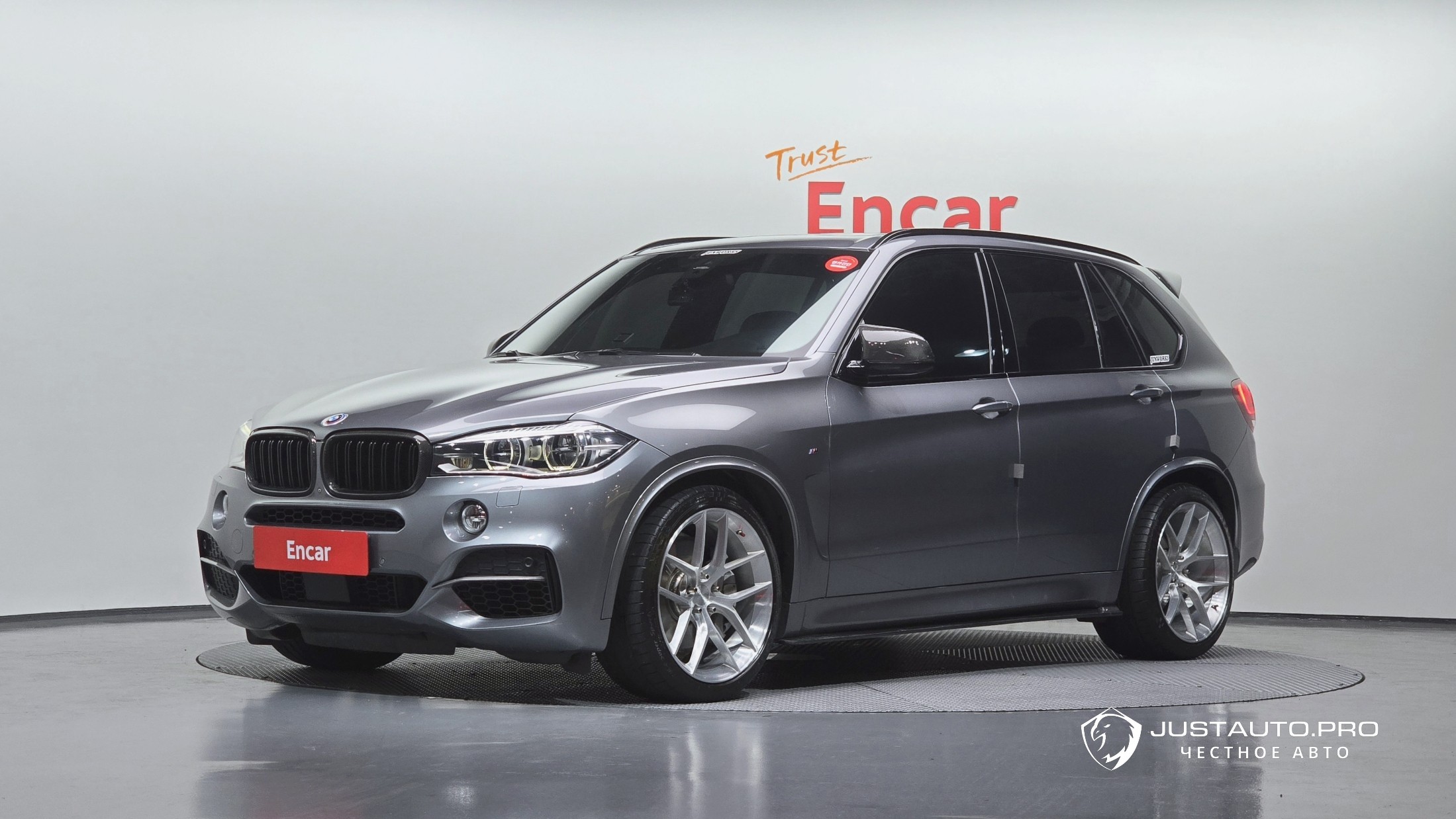 Автомобиль BMW X5