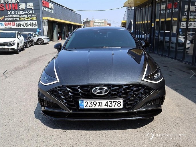 Автомобиль Hyundai Sonata