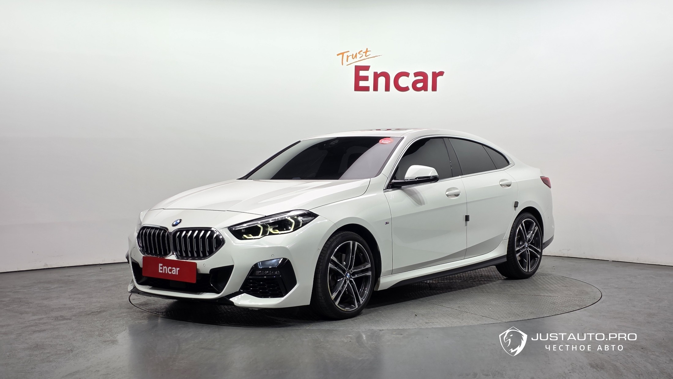 Автомобиль BMW 2-Series