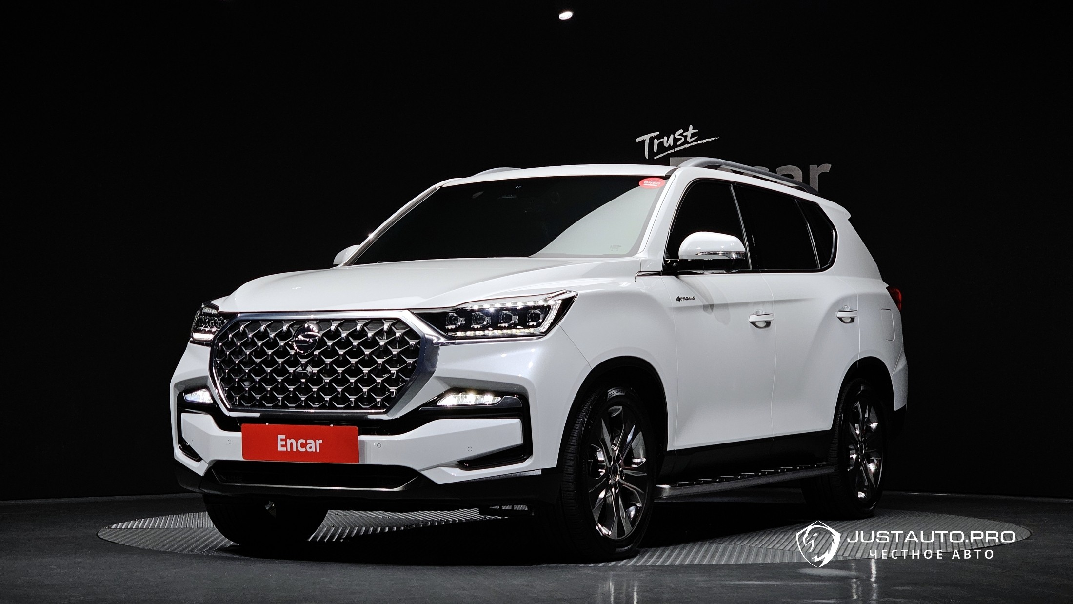 Автомобиль KG_Mobility_Ssangyong Rexton