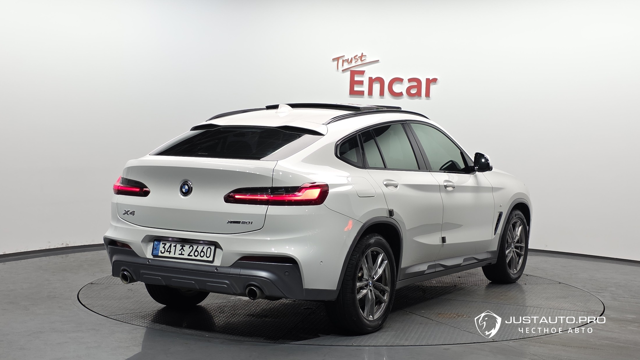 Автомобиль BMW X4