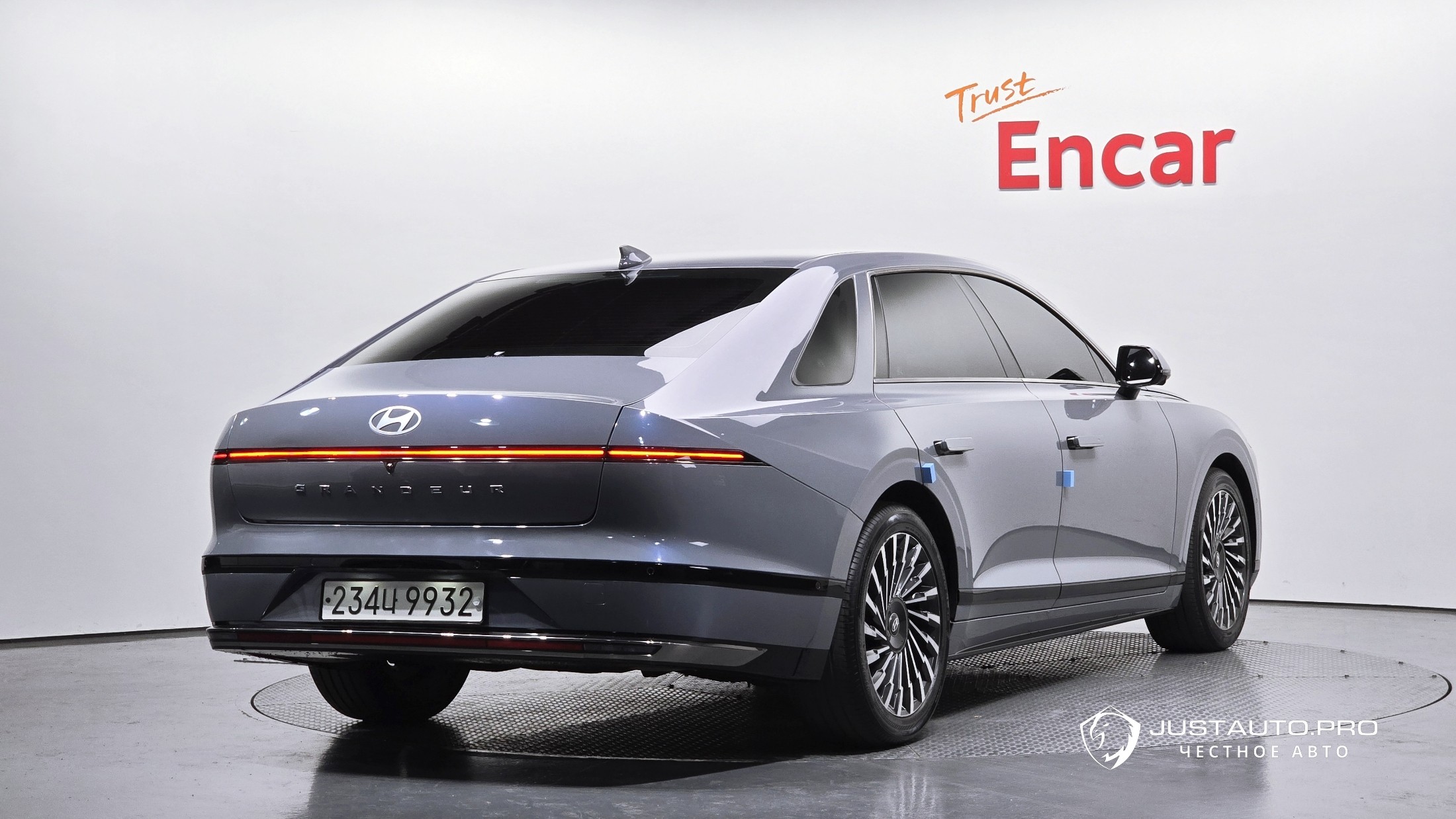 Автомобиль Hyundai Grandeur