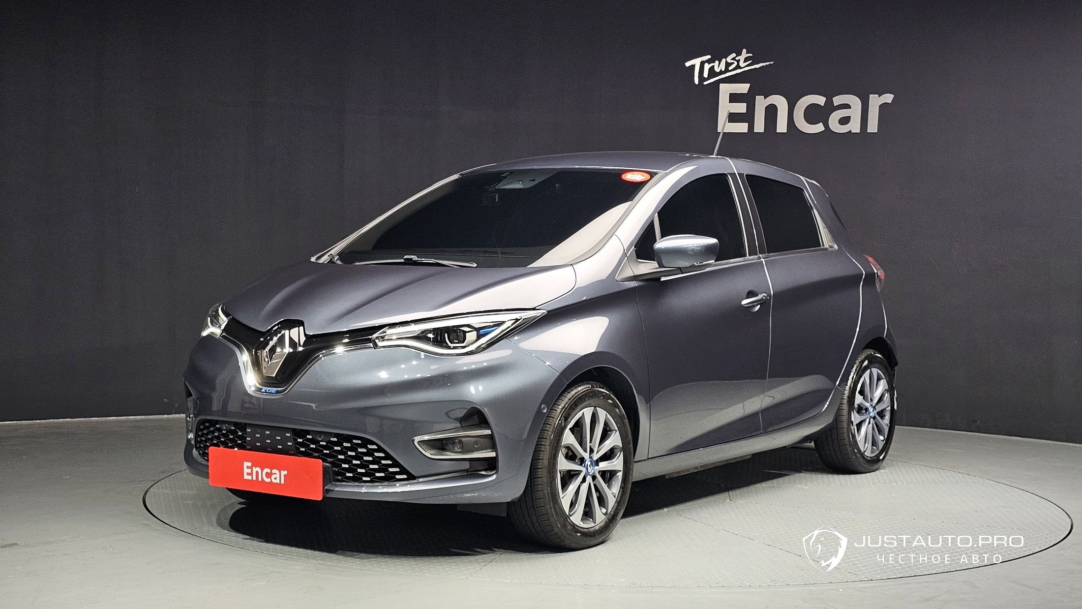 Автомобиль Renault-KoreaSamsung Zoe